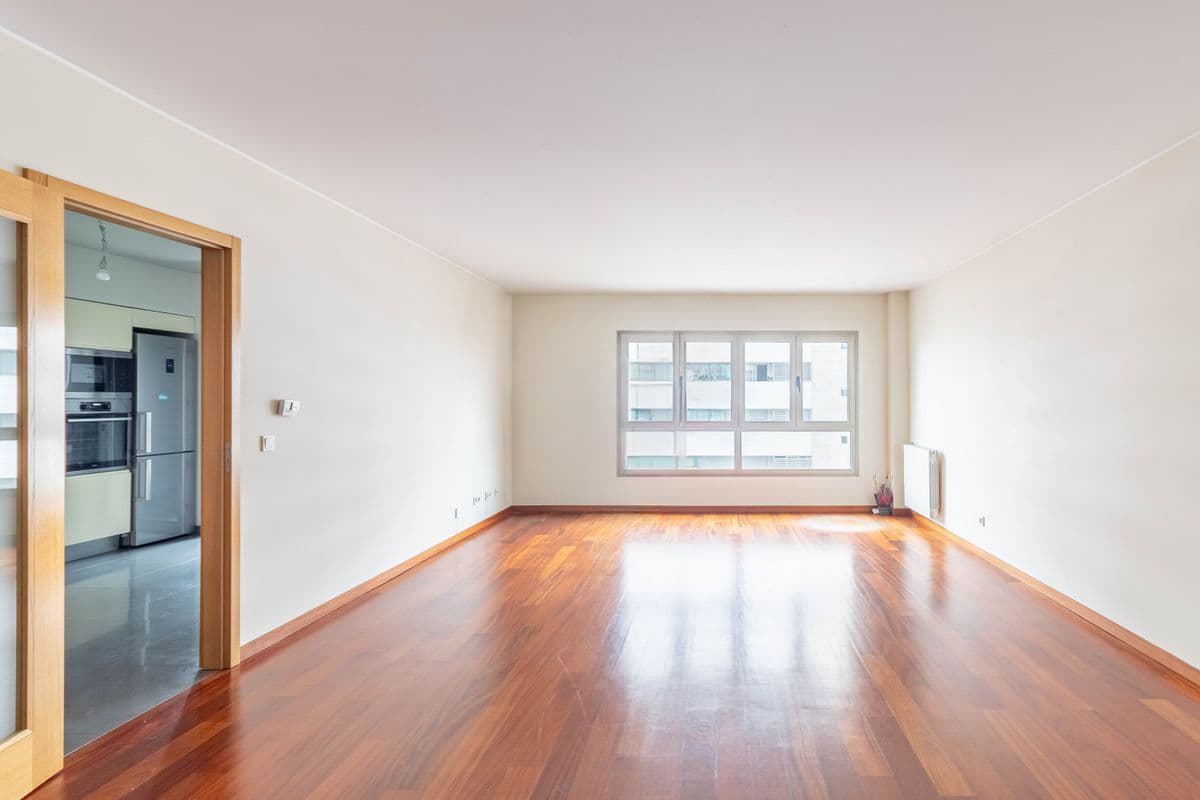 Apartamento T3 · Avenida do Bessa — imagen 2
