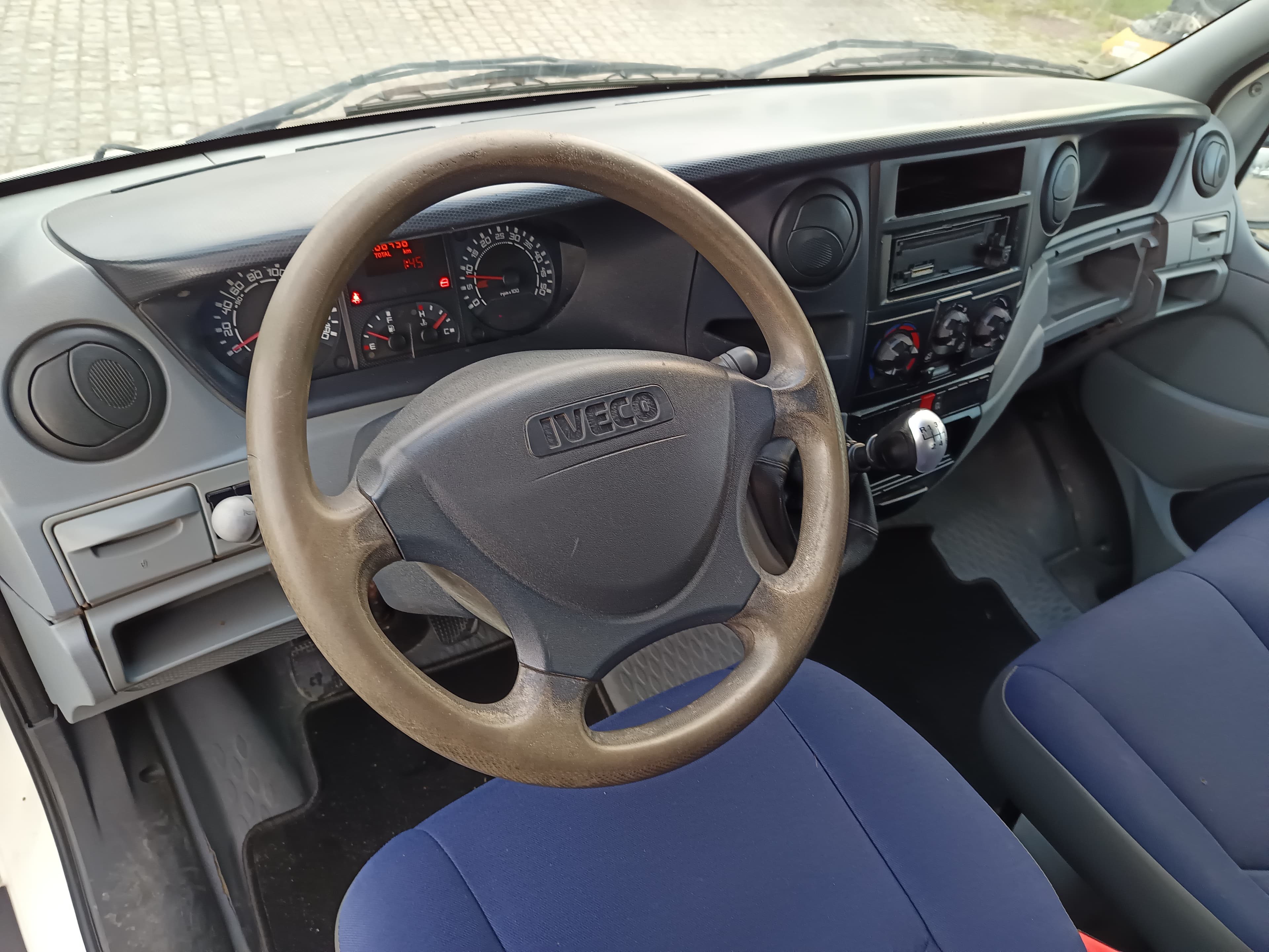 Iveco Daily 35C15D · Ano 2009 — imagen 26