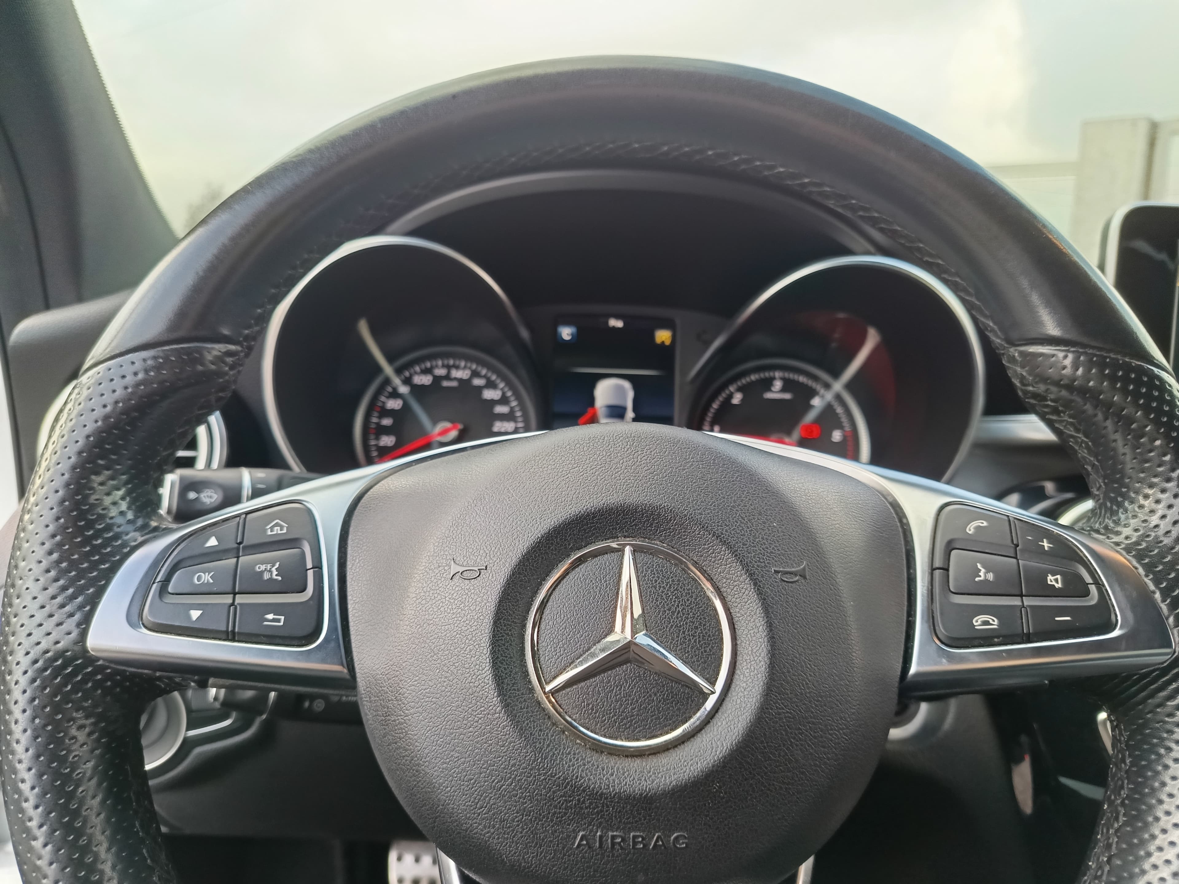 Mercedes-Benz C180D · Ano 2018 — imagen 41