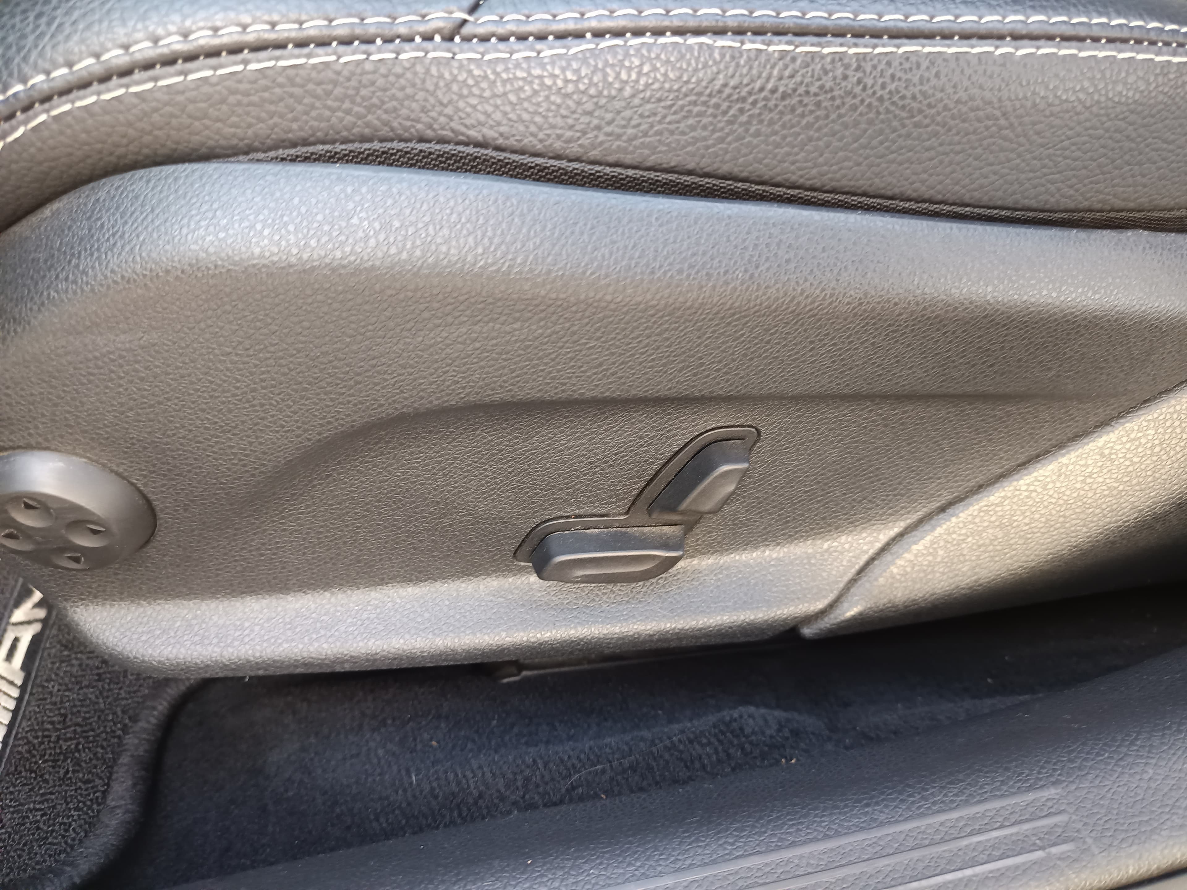 Mercedes-Benz C180D · Ano 2018 — imagen 33