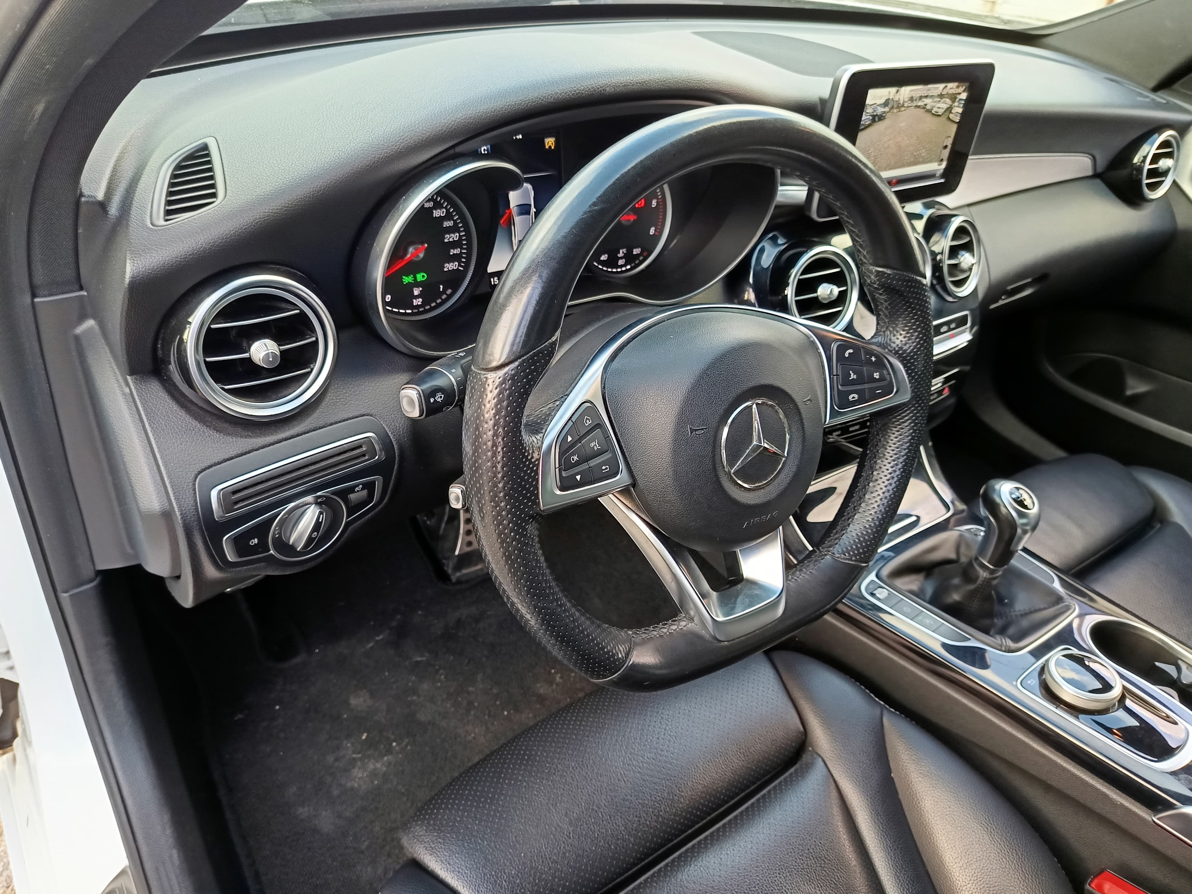 Mercedes-Benz C180D · Ano 2018 — imagen 34