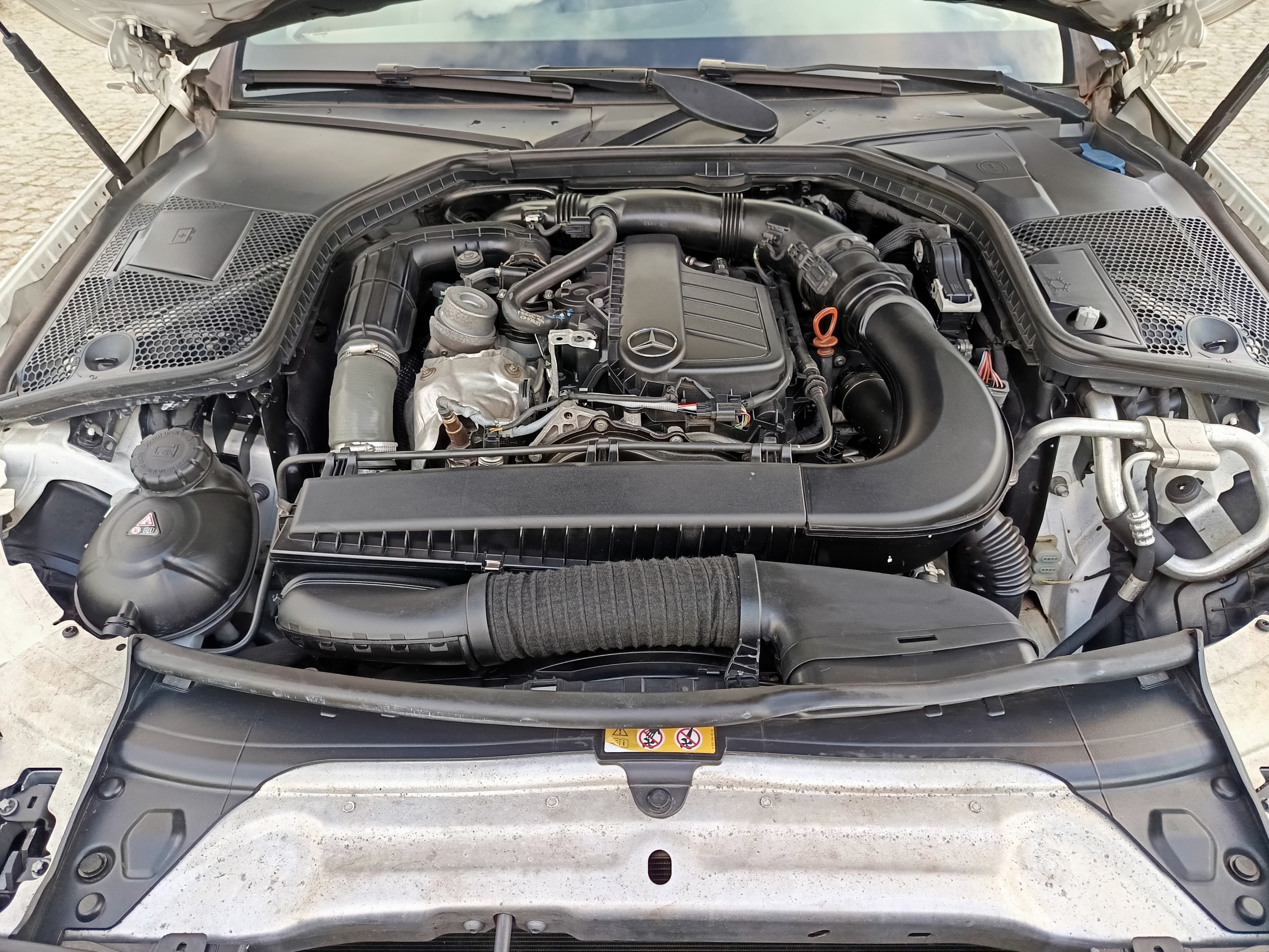 Mercedes-Benz C180D · Ano 2018 — imagen 15