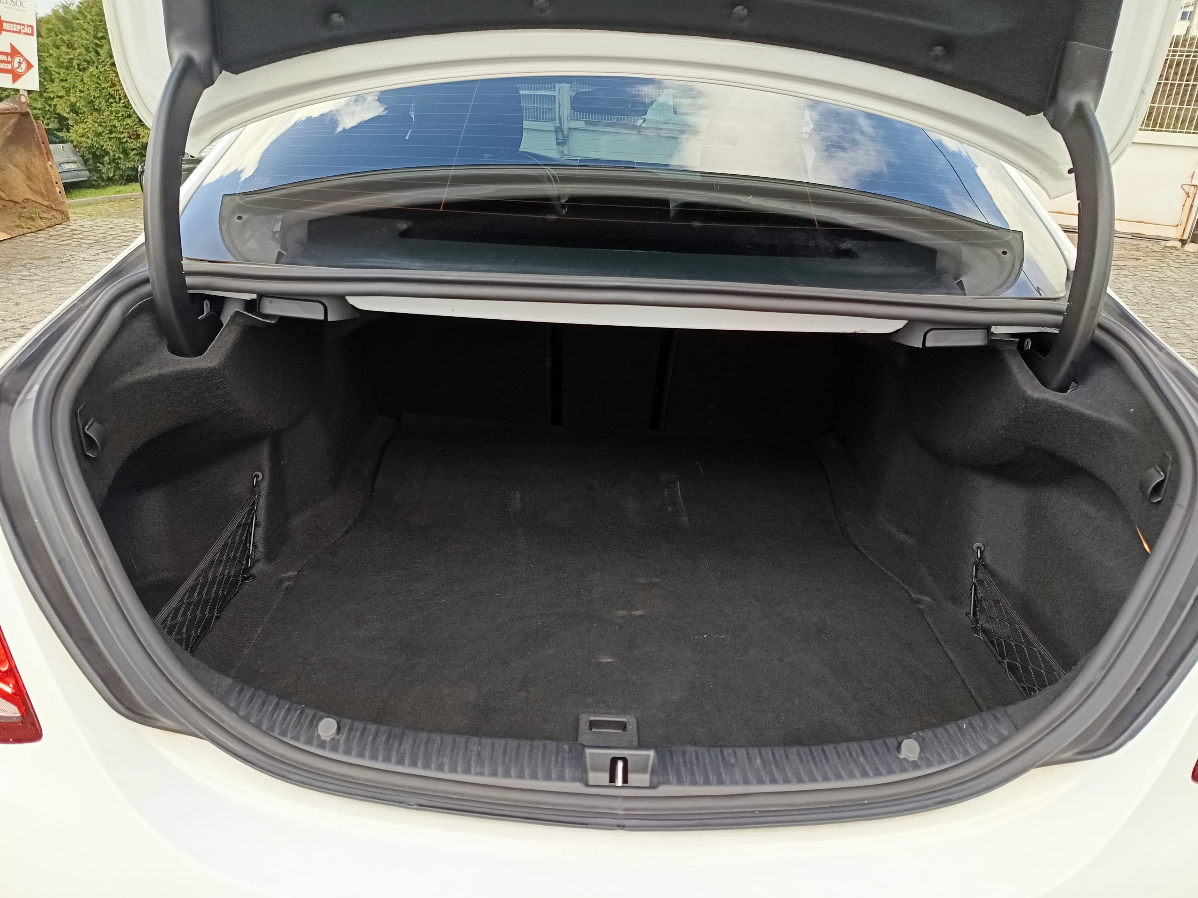 Mercedes-Benz C180D · Ano 2018 — imagen 18