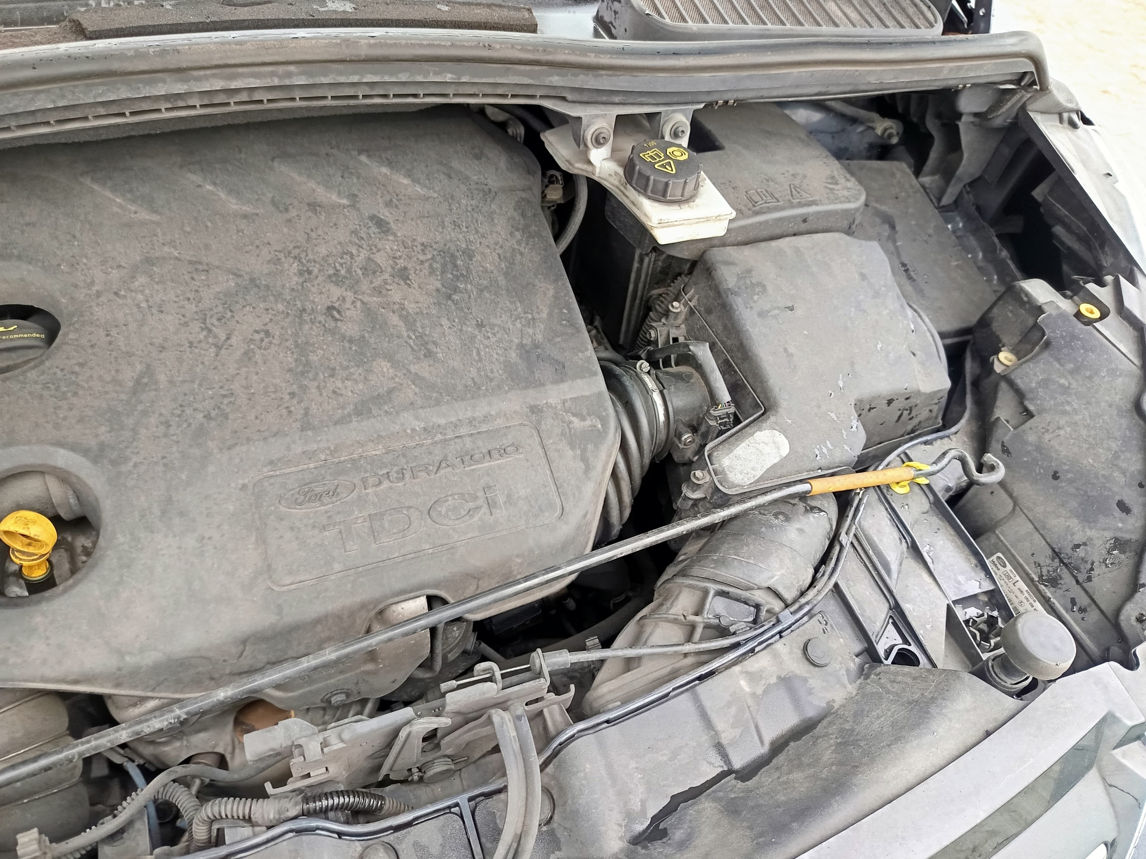 Ford Grand C-Max · Ano 2014 · 7 Lugares — image 15