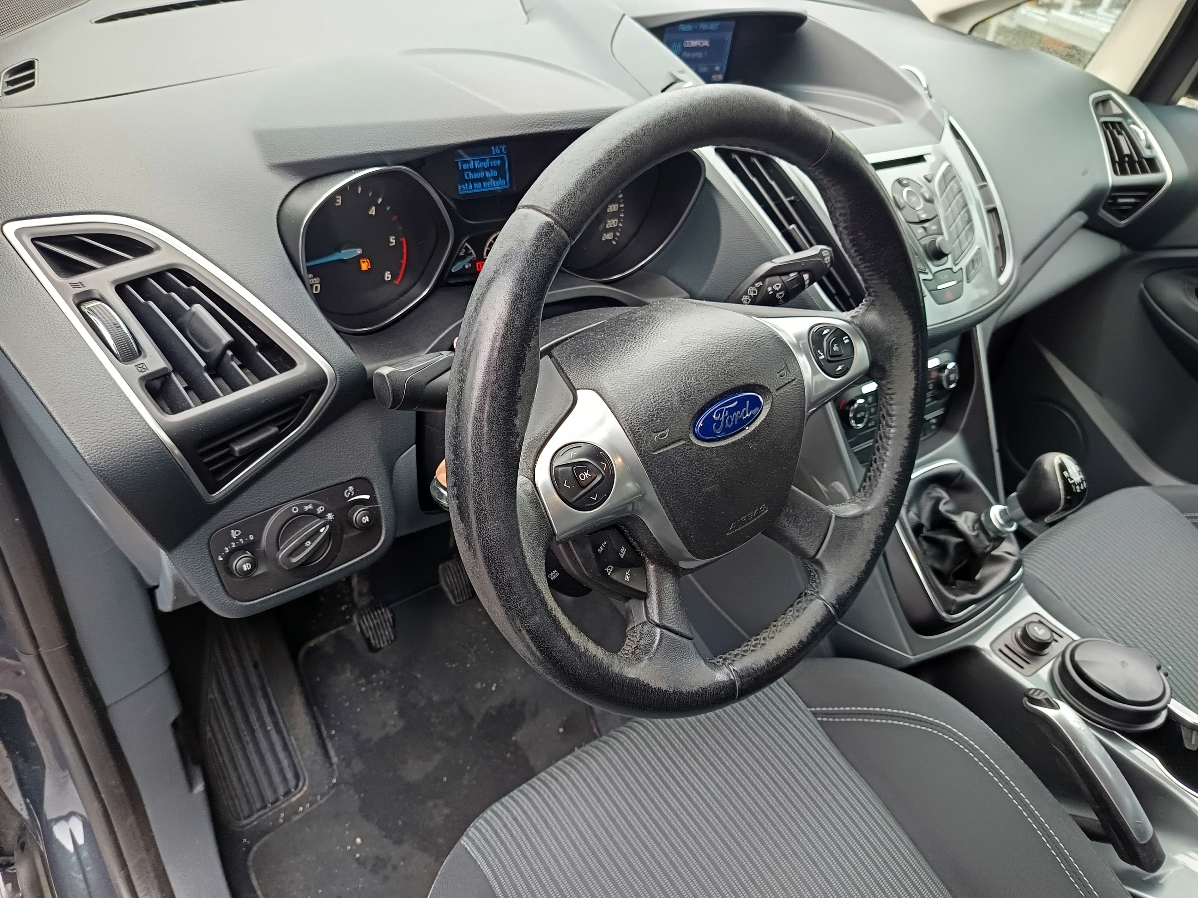 Ford Grand C-Max · Ano 2014 · 7 Lugares — image 30