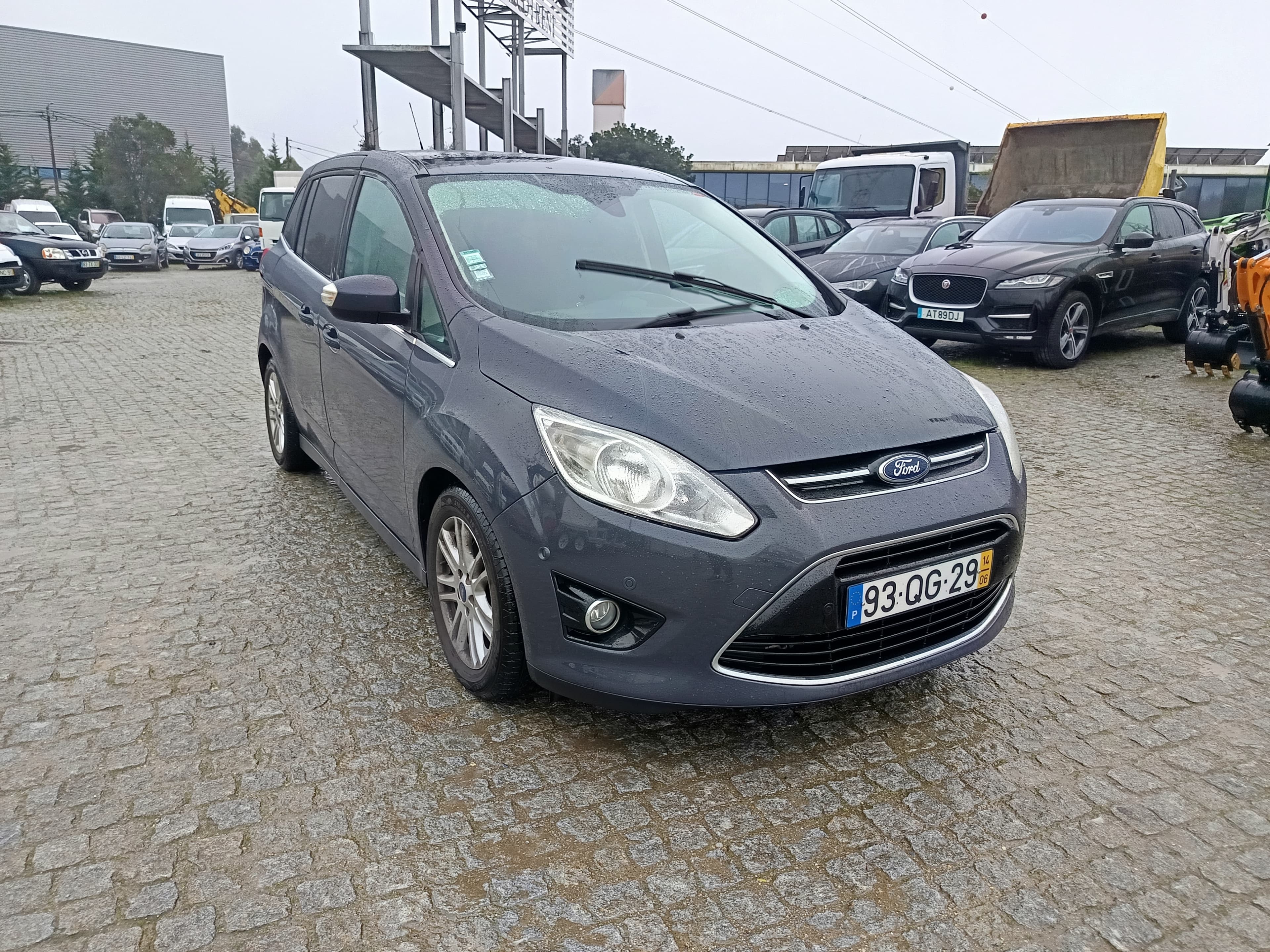 Ford Grand C-Max · Ano 2014 · 7 Lugares — image 3