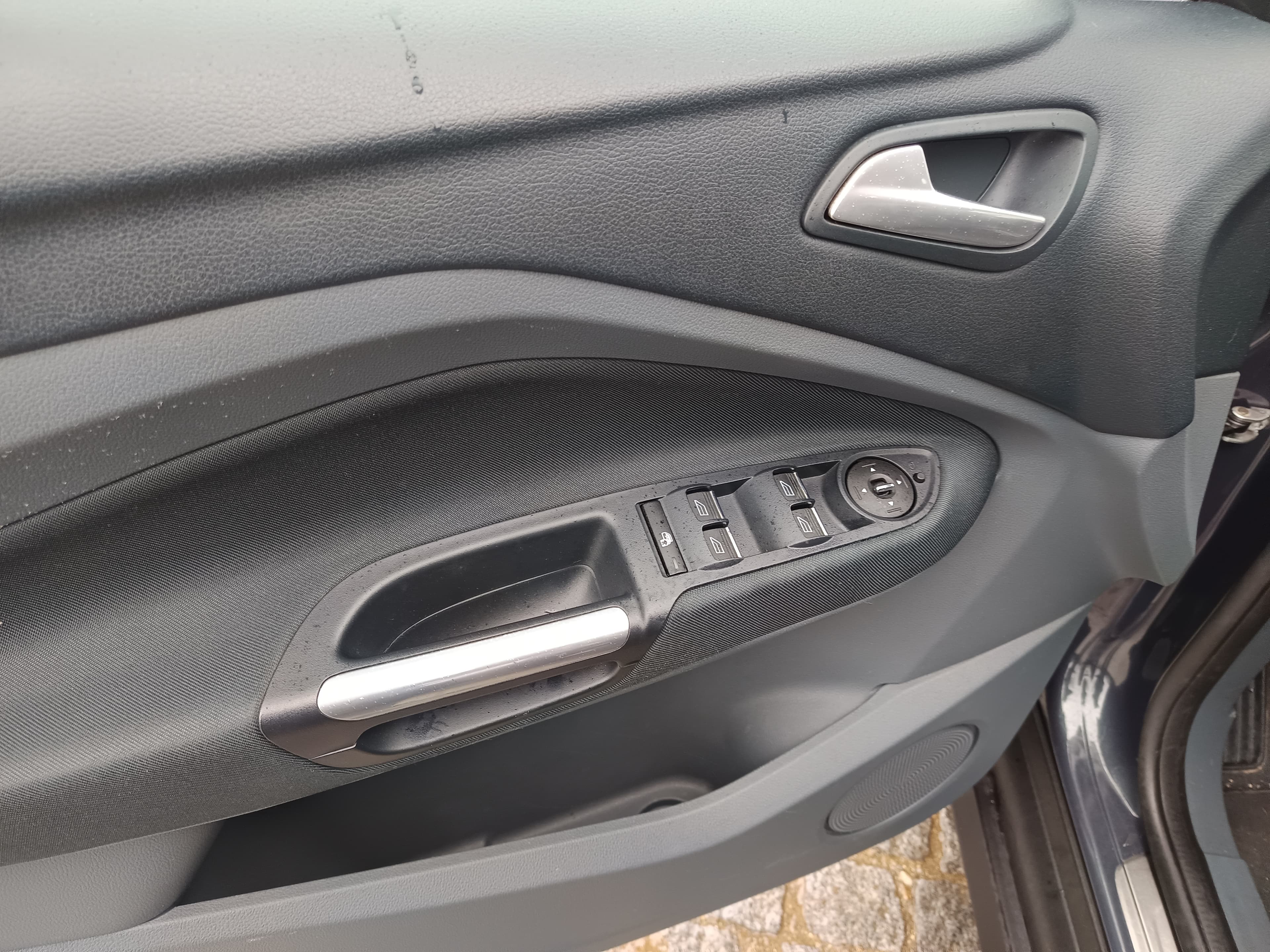 Ford Grand C-Max · Ano 2014 · 7 Lugares — image 27