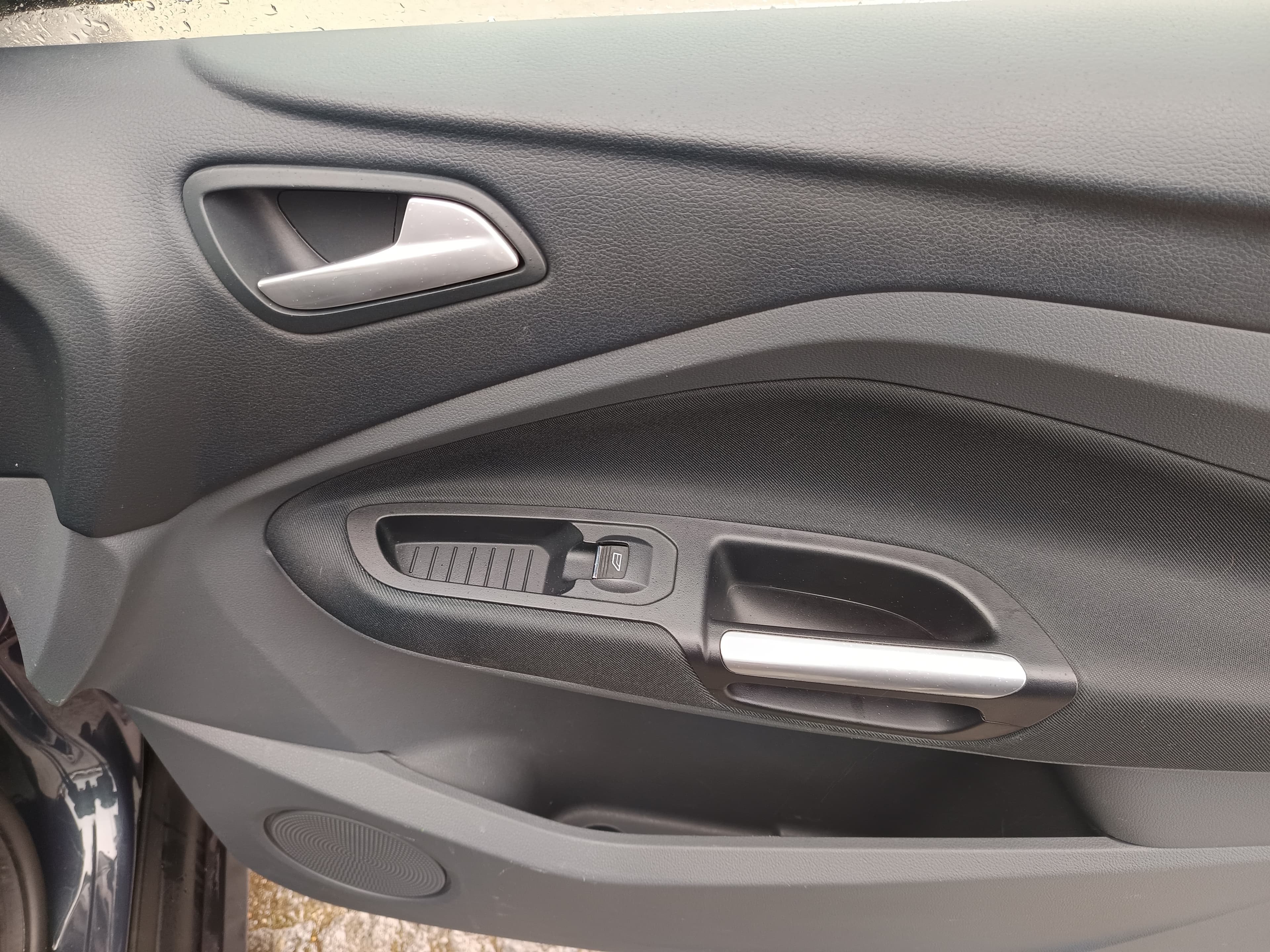 Ford Grand C-Max · Ano 2014 · 7 Lugares — image 22