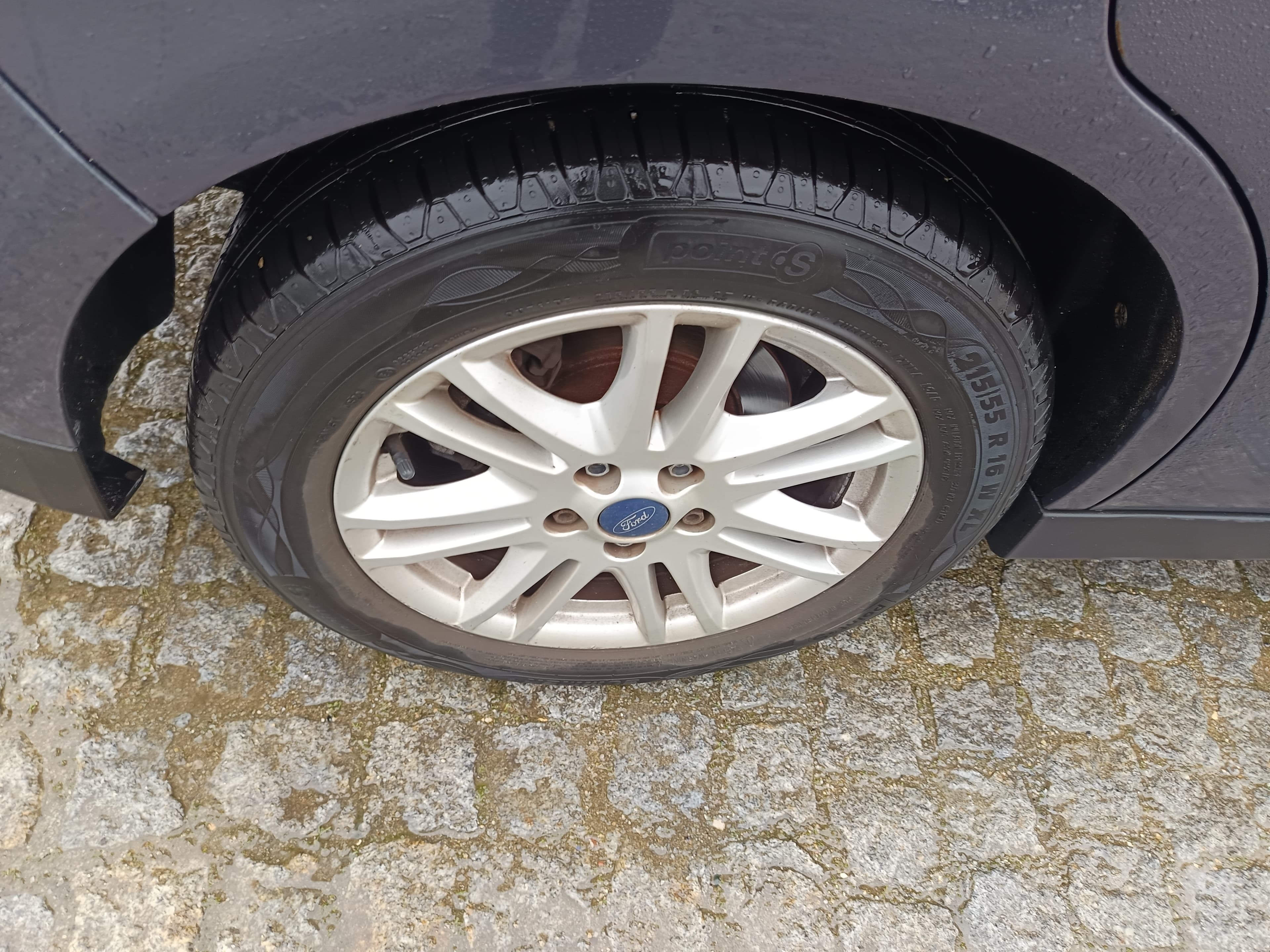 Ford Grand C-Max · Ano 2014 · 7 Lugares — image 11