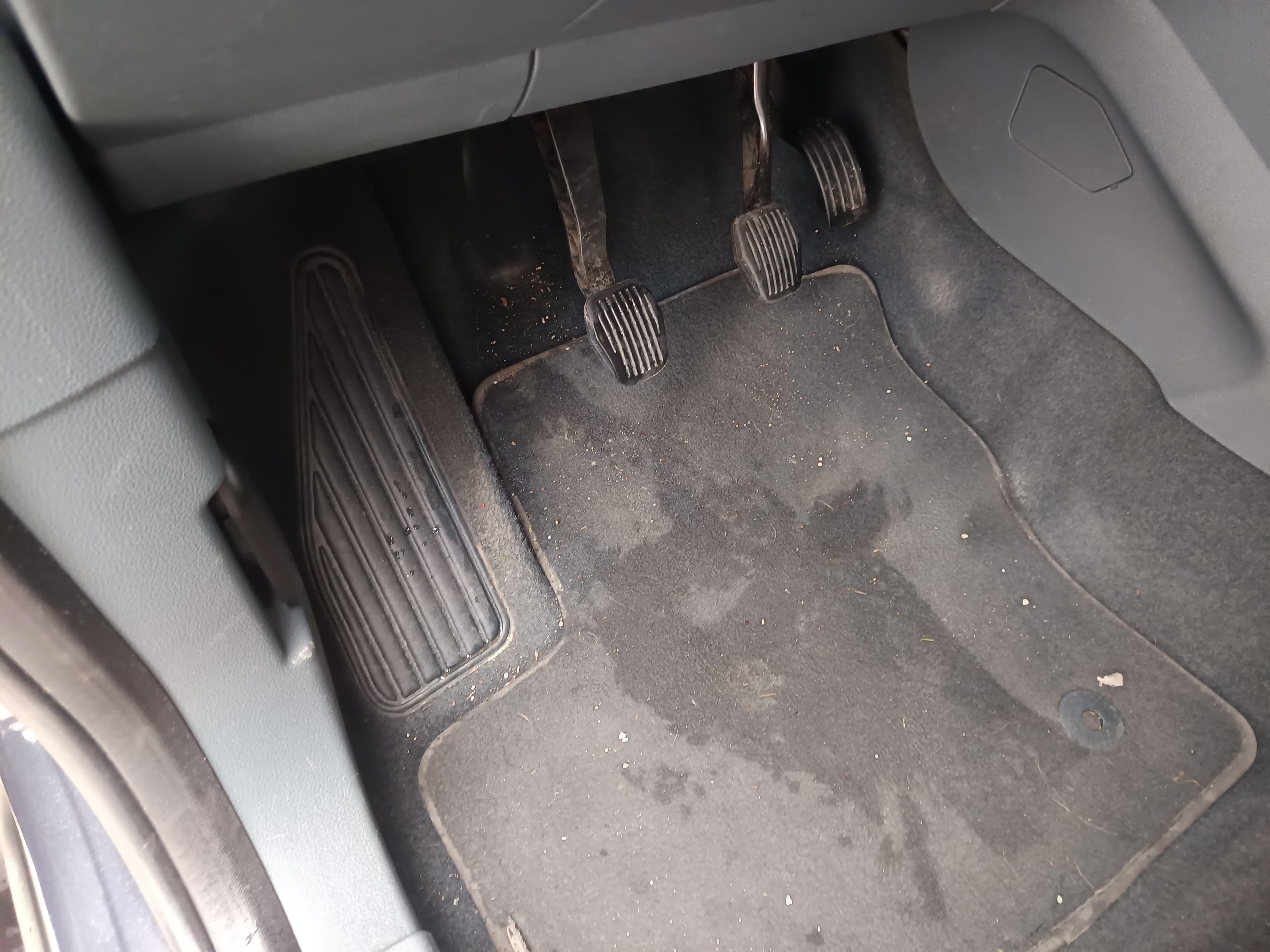 Ford Grand C-Max · Ano 2014 · 7 Lugares — image 29
