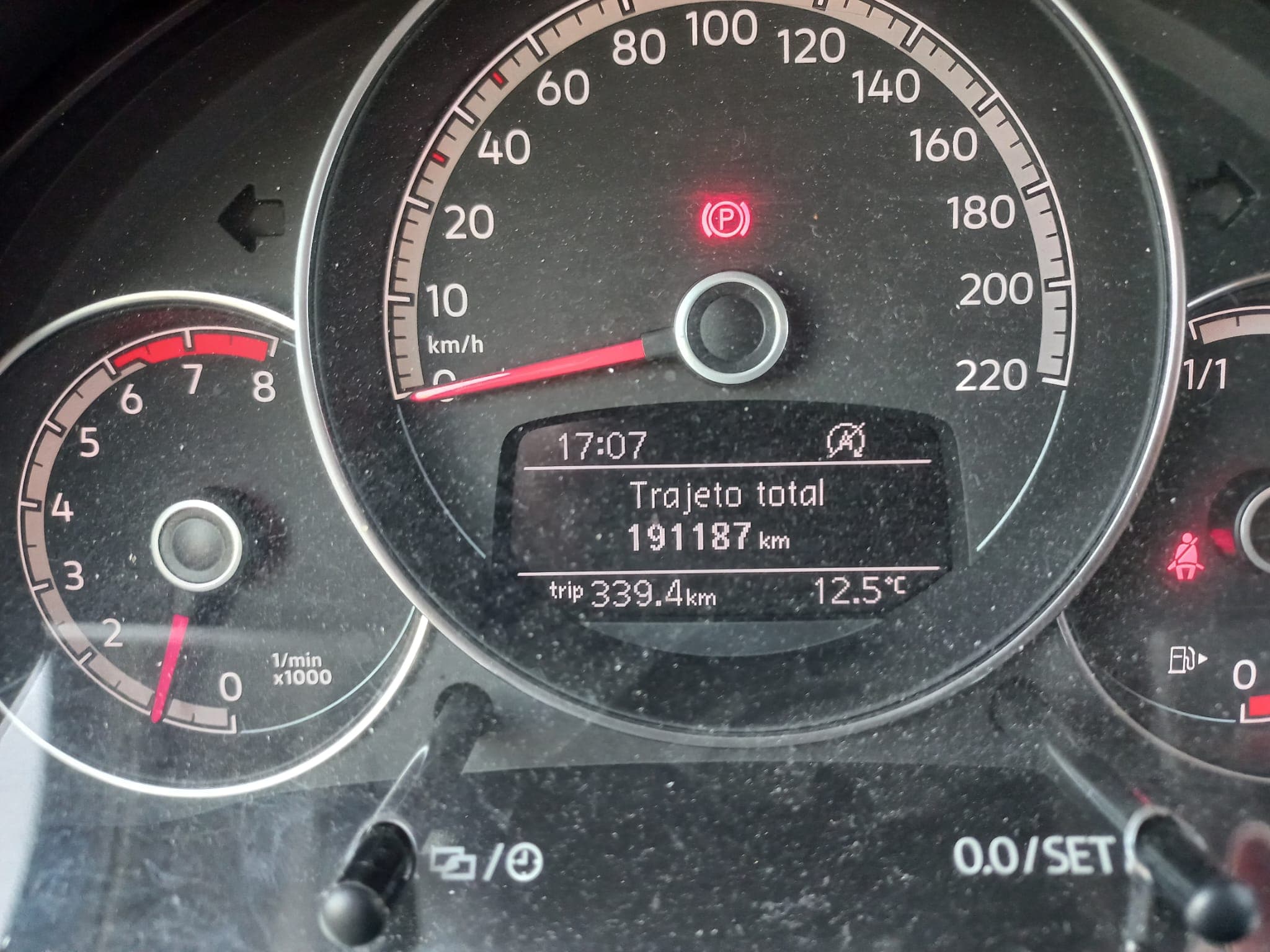 Volkswagen UP · Ano 2017 — image 21