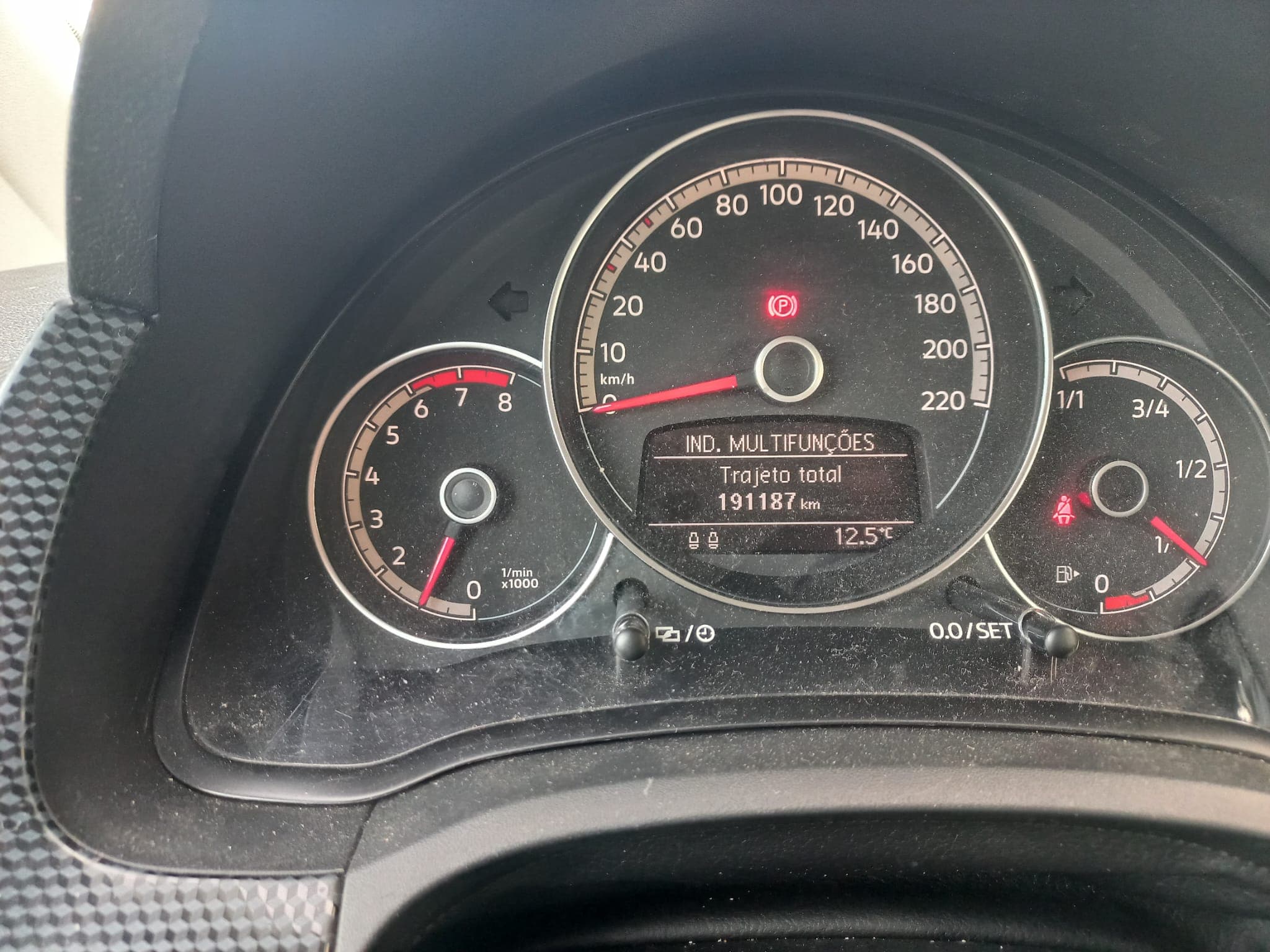Volkswagen UP · Ano 2017 — image 20