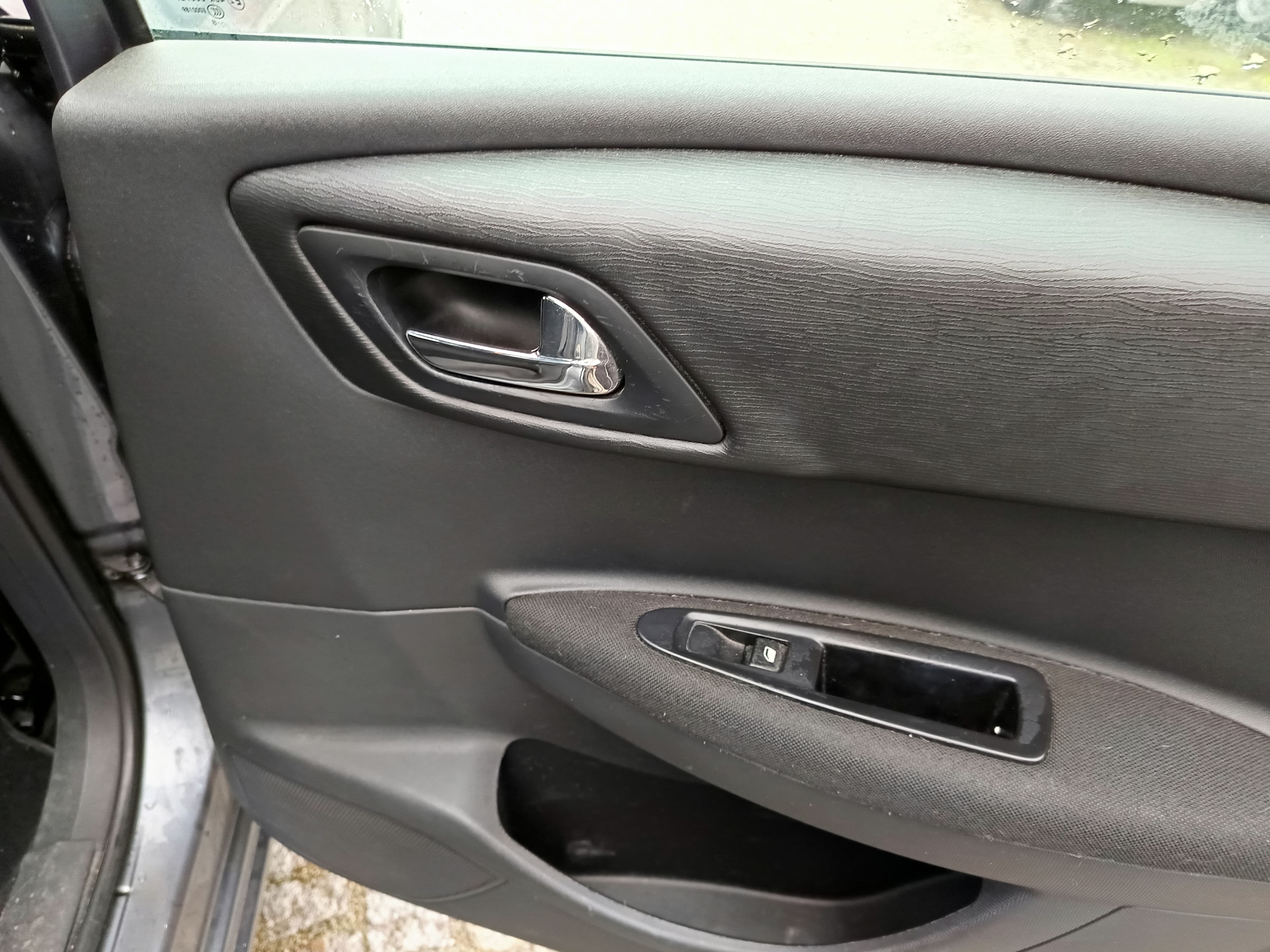 Citroën C4 · Ano 2008 — imagen 23
