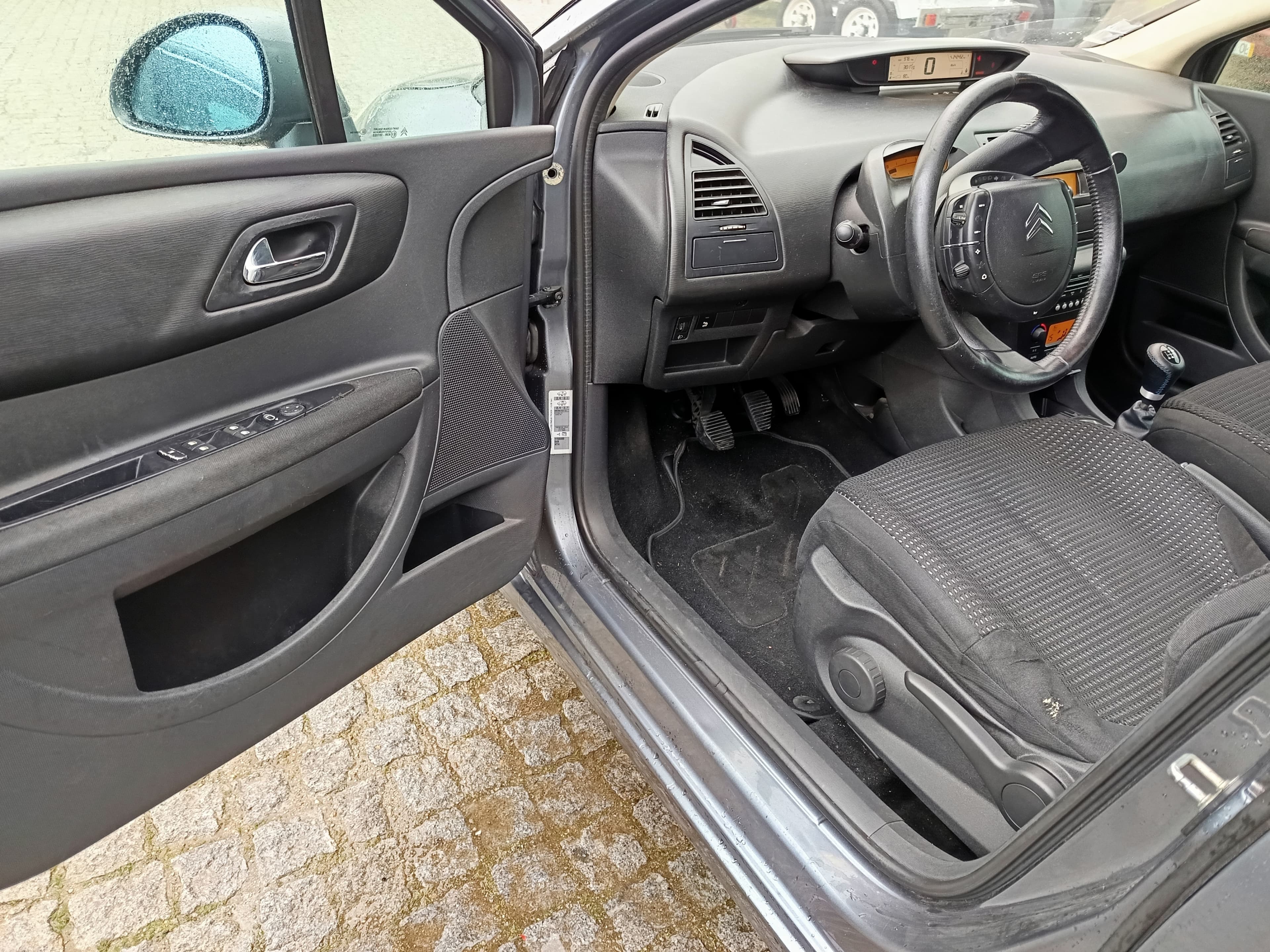 Citroën C4 · Ano 2008 — imagen 31