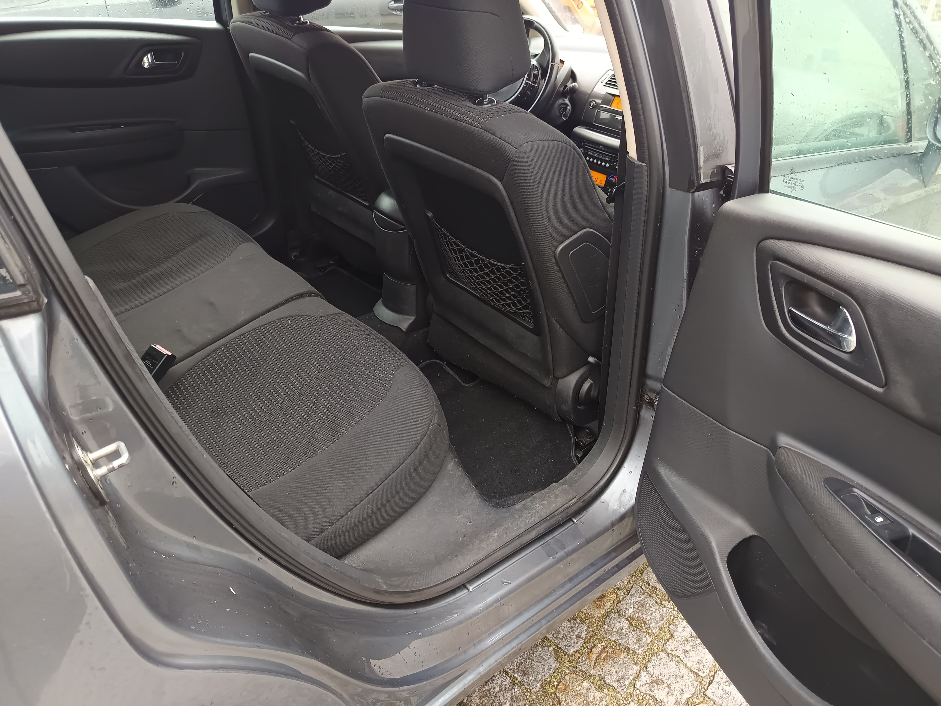 Citroën C4 · Ano 2008 — imagen 22