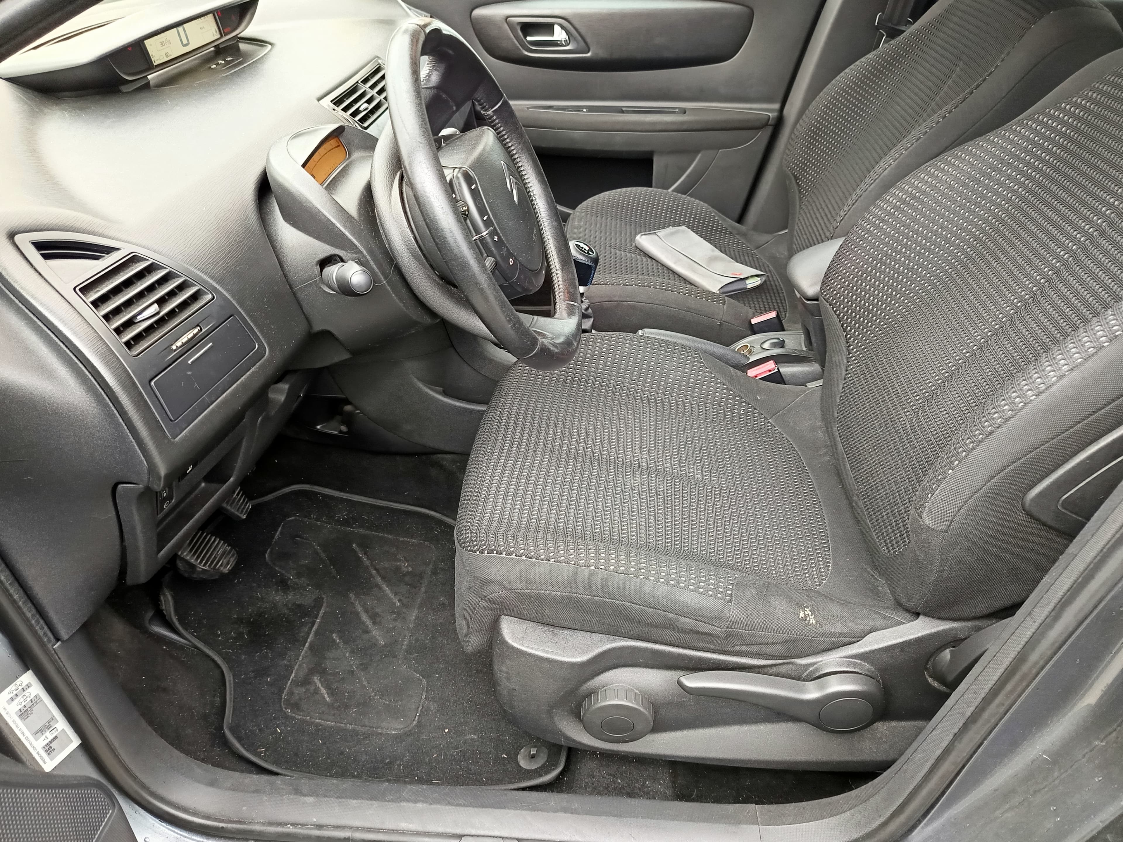 Citroën C4 · Ano 2008 — imagen 33