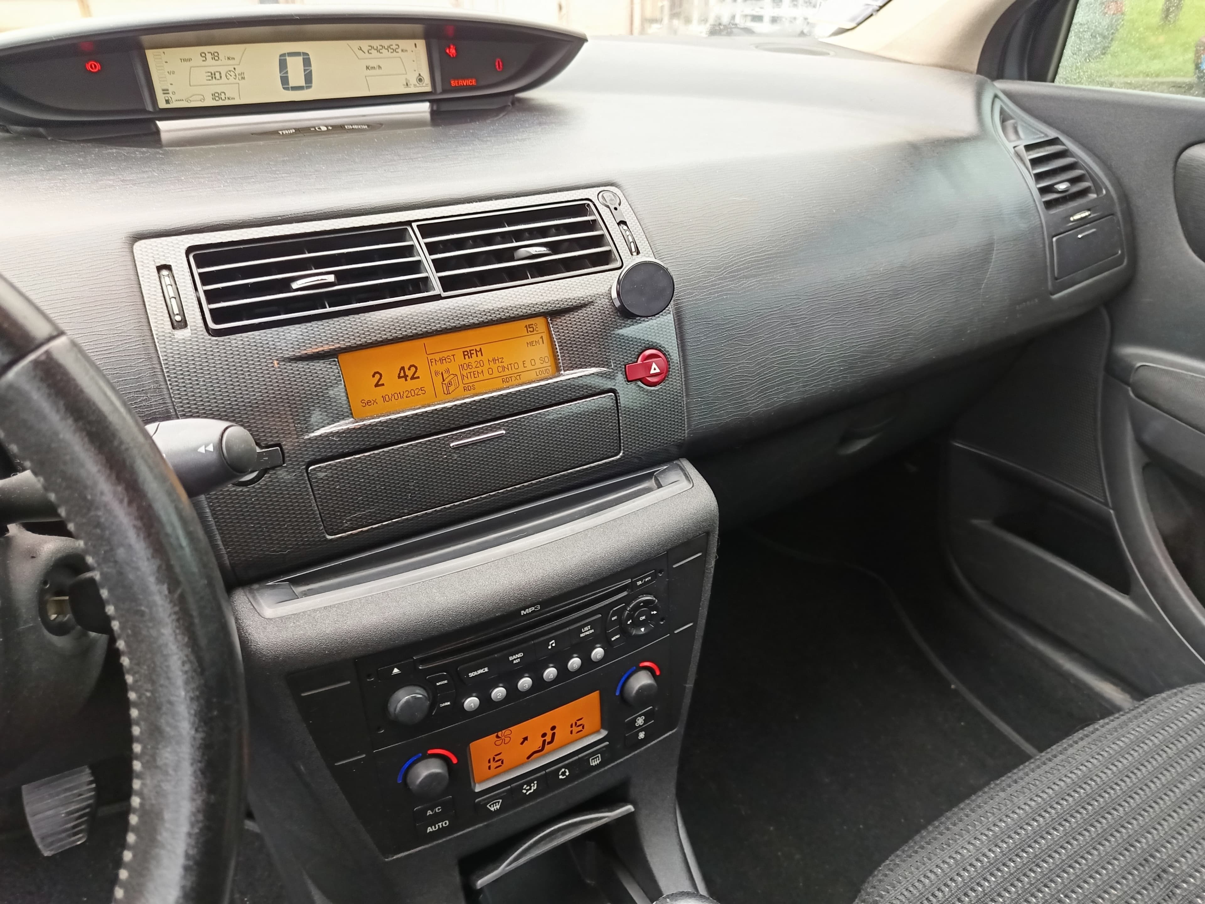 Citroën C4 · Ano 2008 — imagen 36