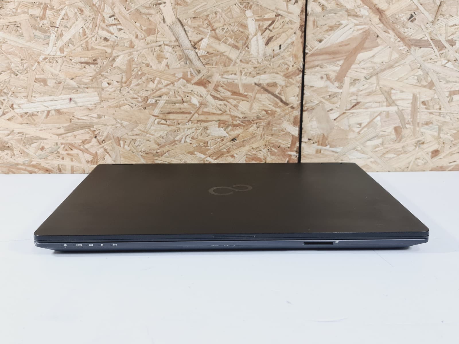 Portátil Fujitsu U747 — imagem 4