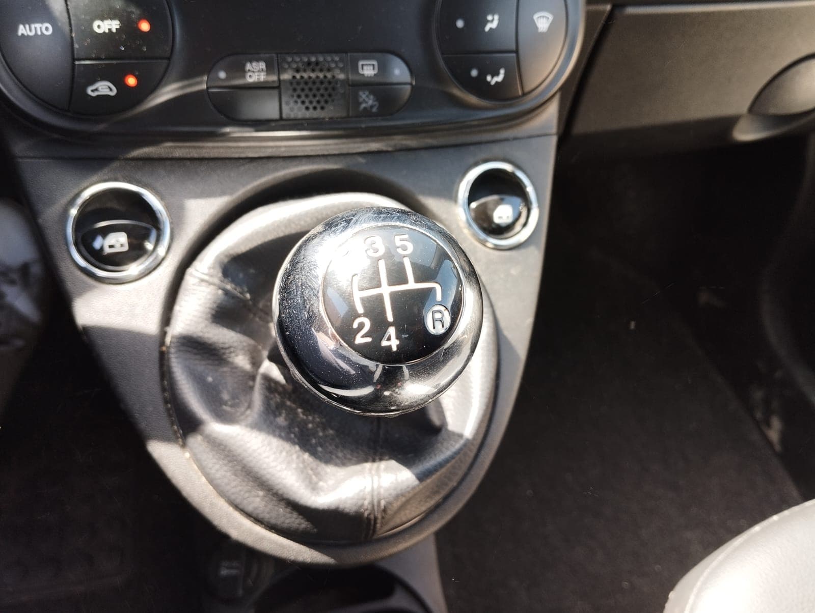 Fiat 500 · Ano 2018 — imagen 12