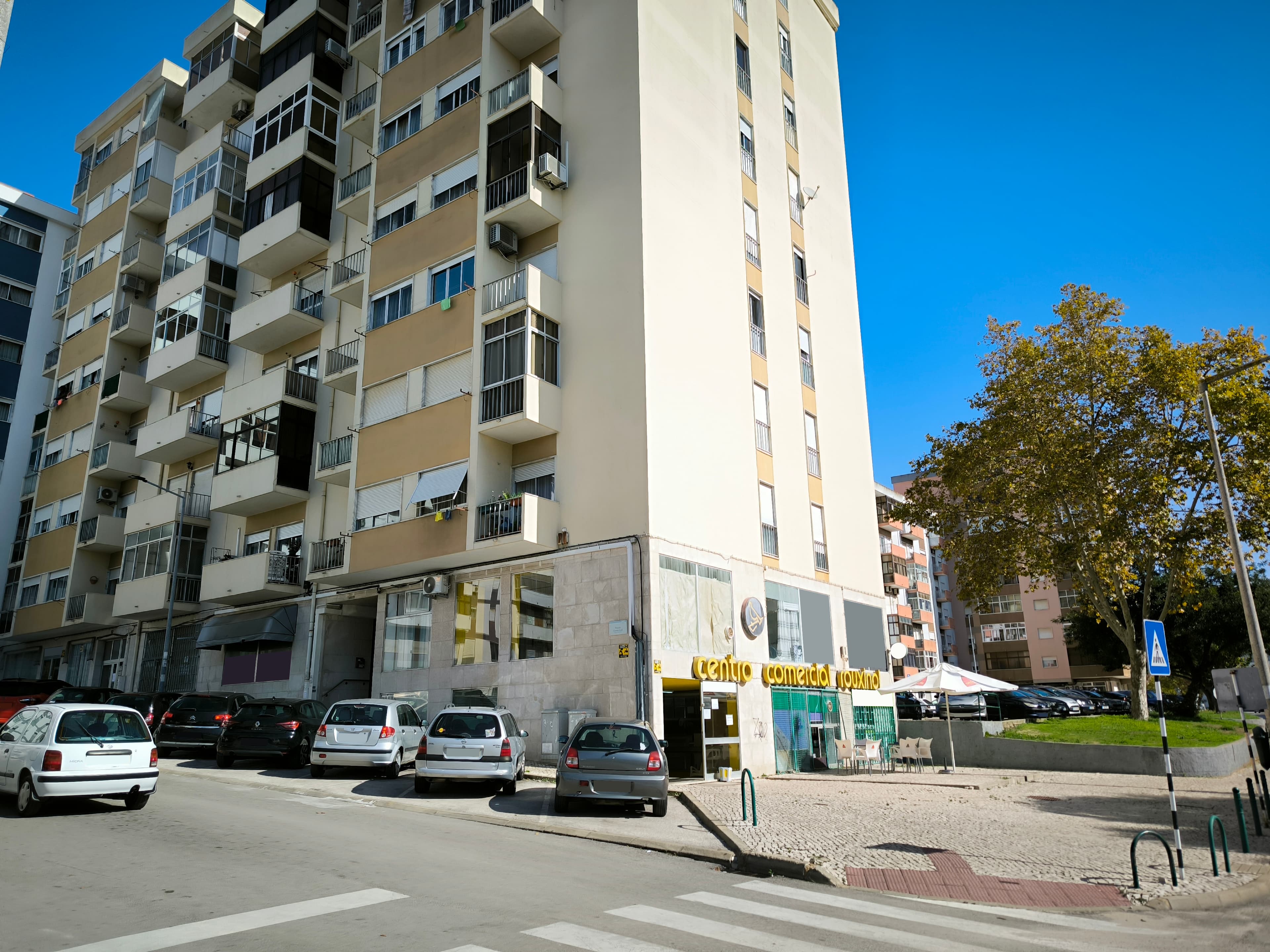 Loja · Corroios, Seixal — imagen 2