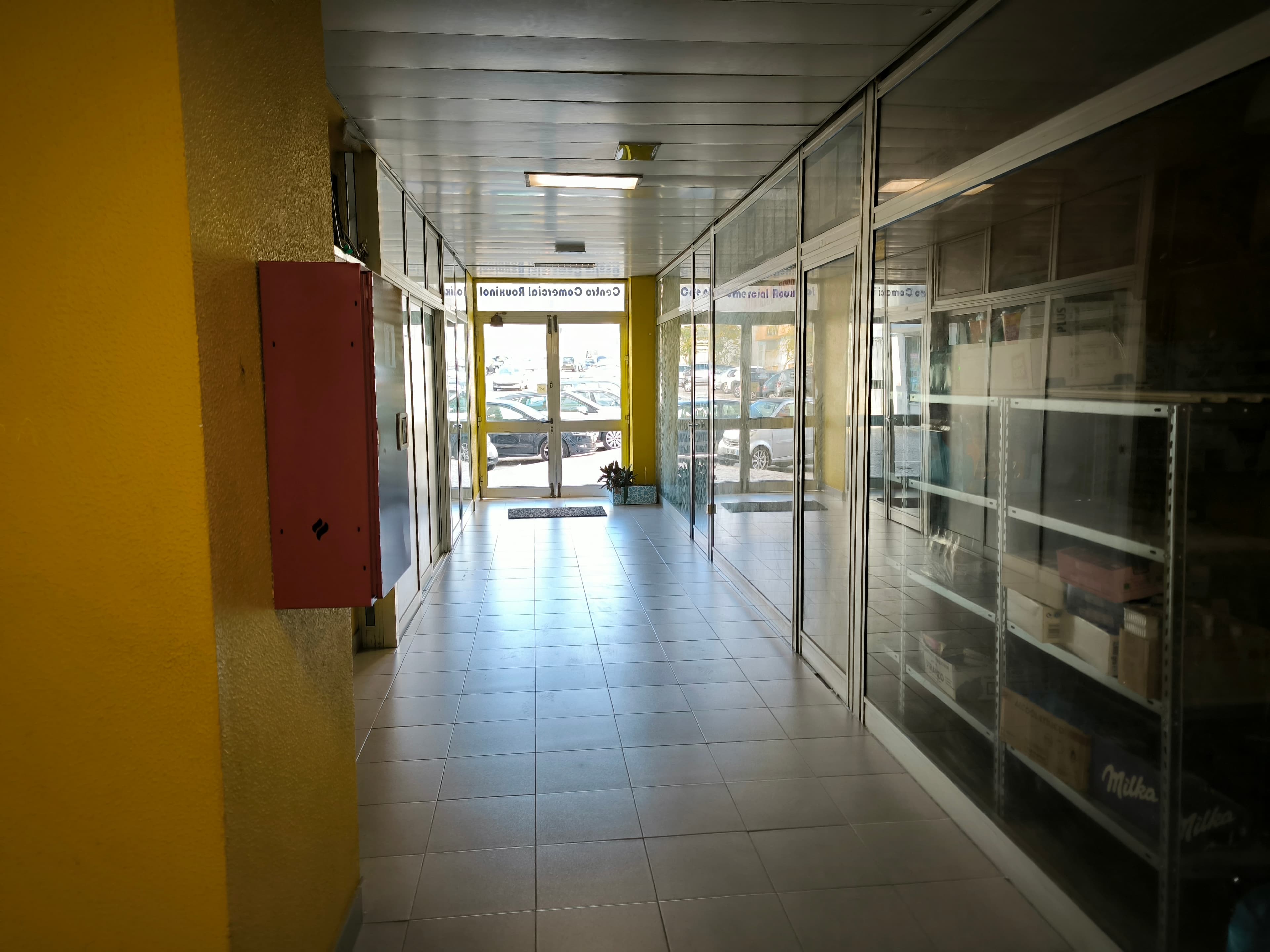 Loja · Corroios, Seixal — imagen 8