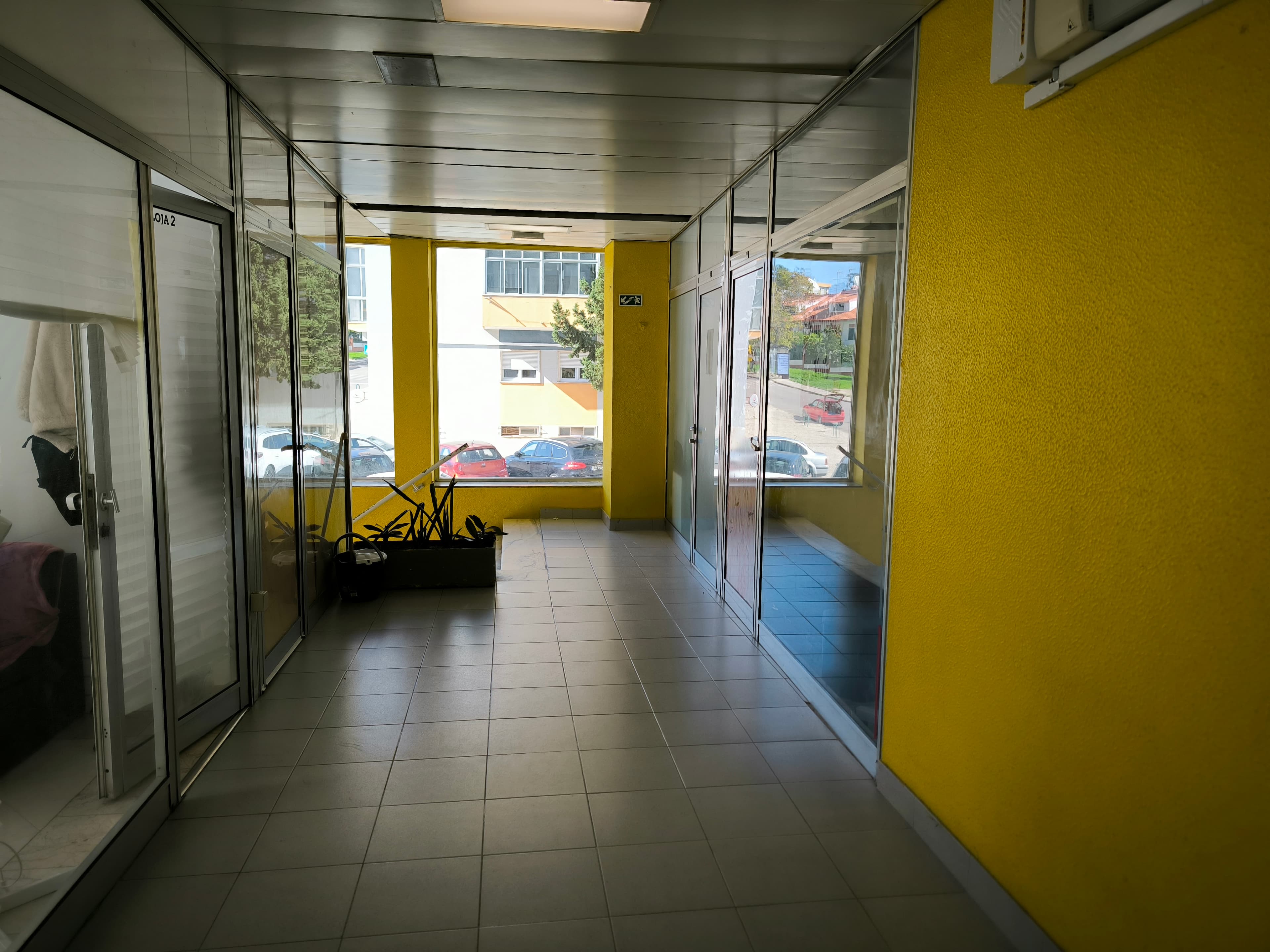 Loja · Corroios, Seixal — imagen 9