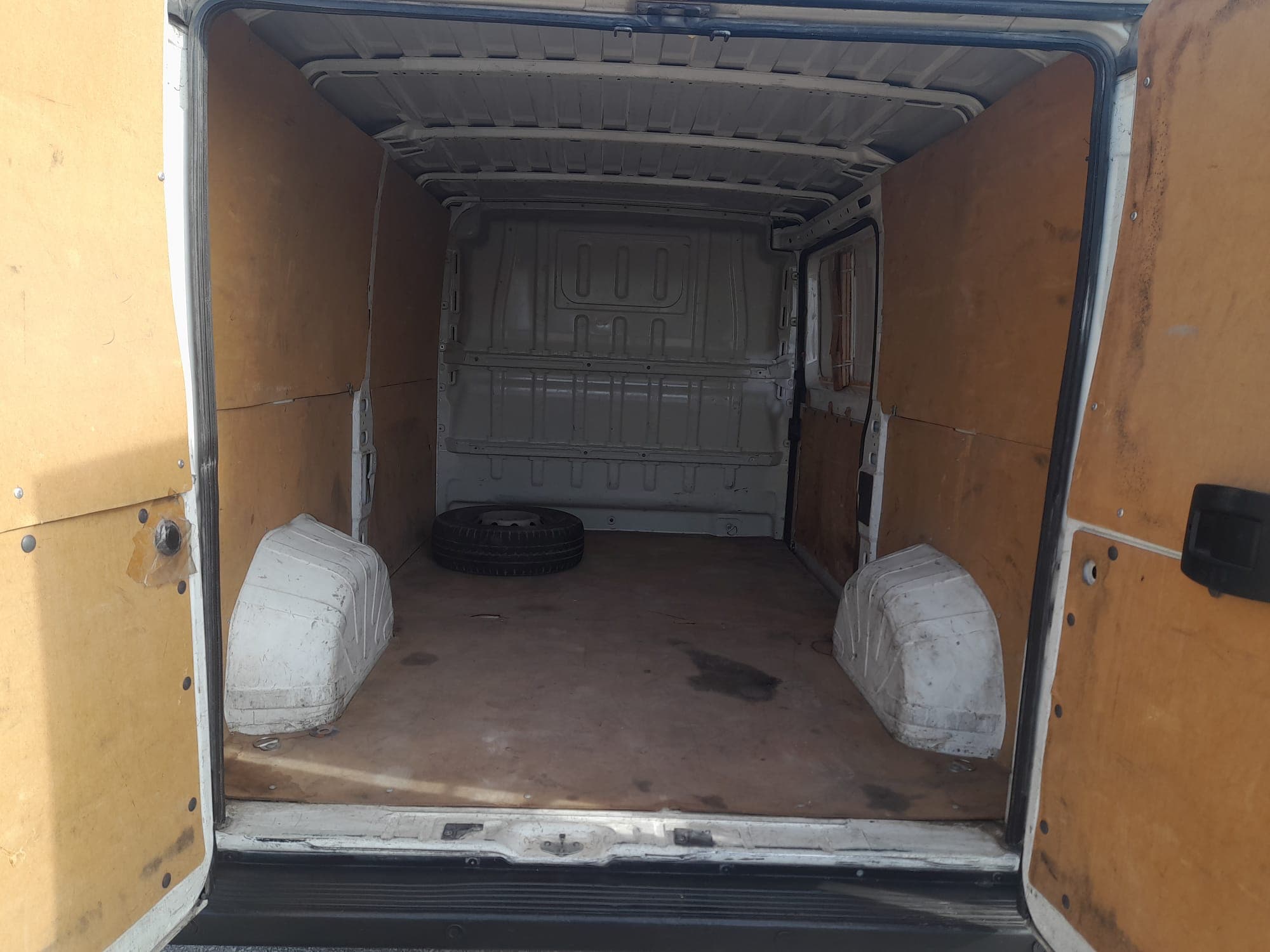 Peugeot Boxer · Ano 2012 — image 11