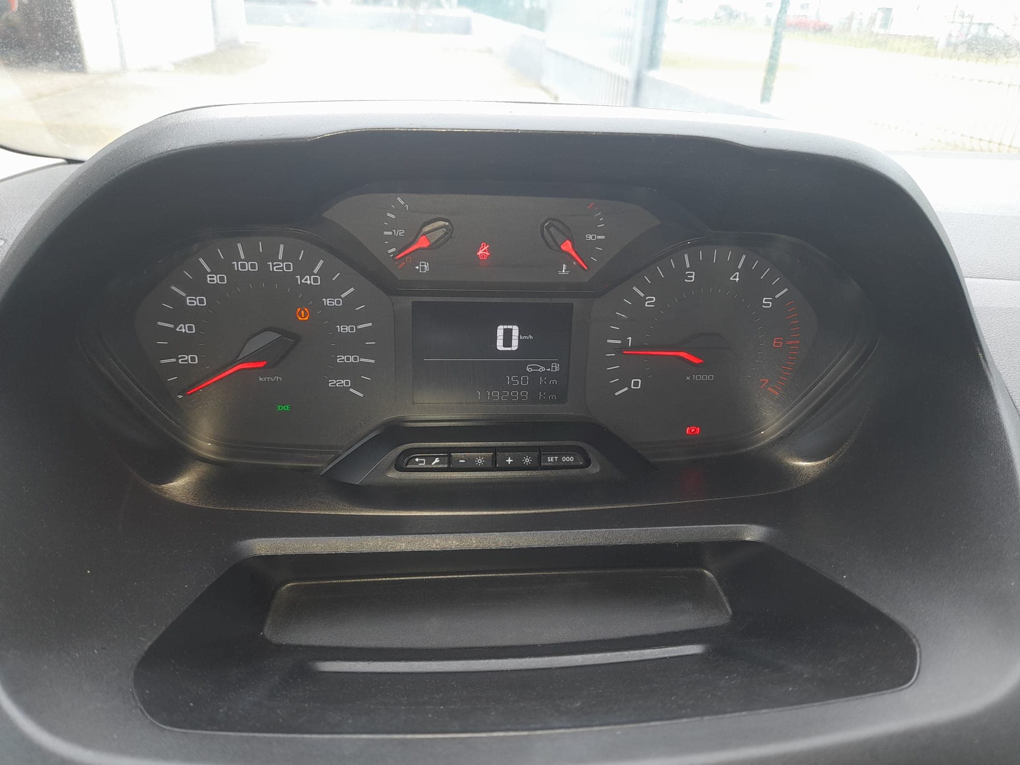 Peugeot Partner · Ano 2019 — imagen 6