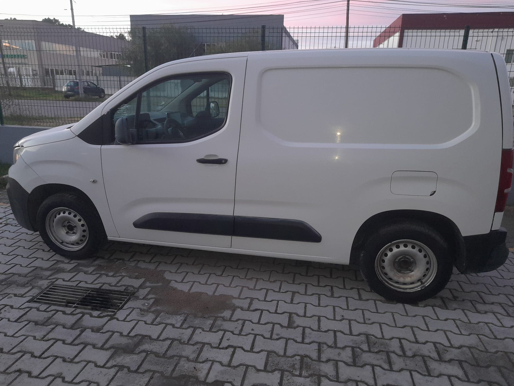 Peugeot Partner · Ano 2019 — imagen 1