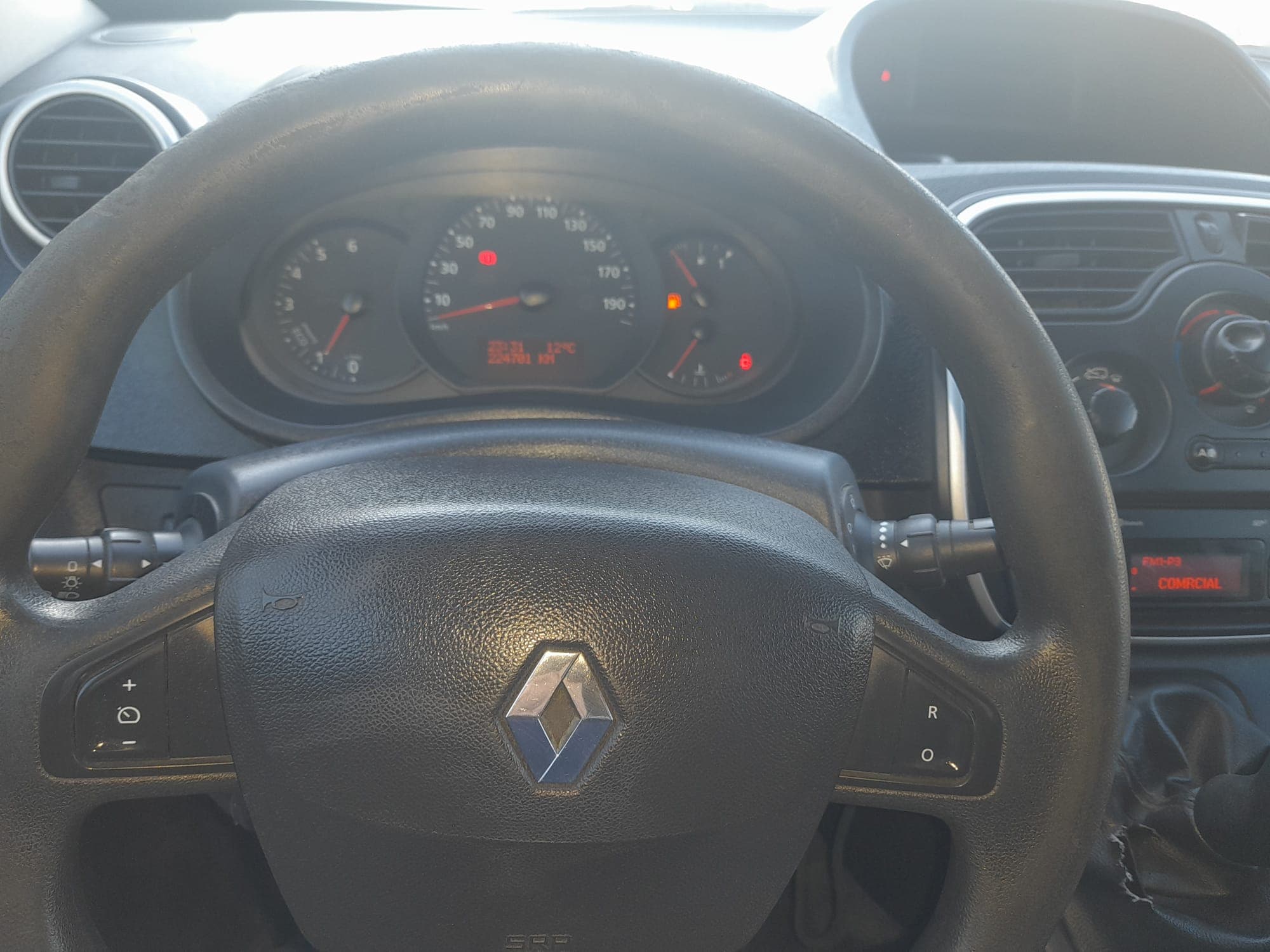 Renault Kangoo · Ano 2018 — imagen 7