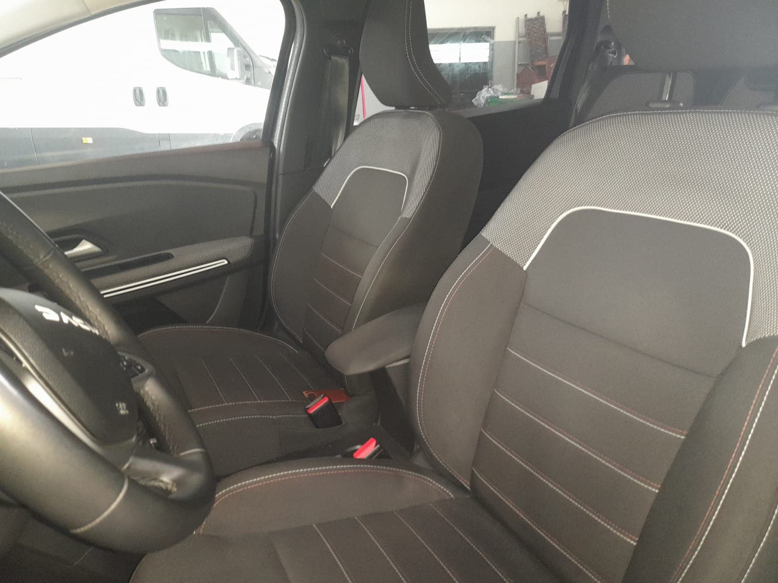 Dacia Jogger · Ano 2023 — imagen 9