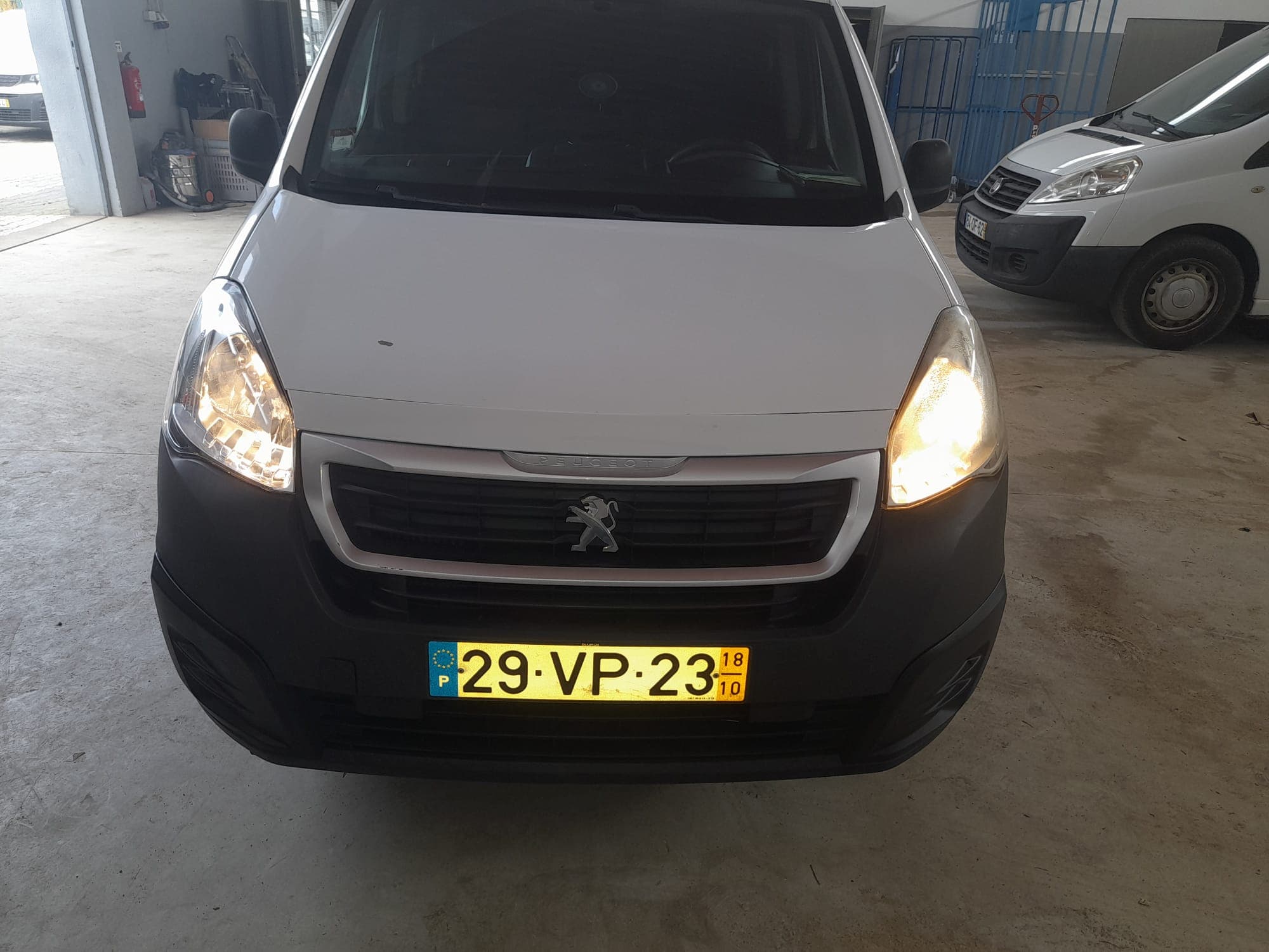 Peugeot Partner · Ano 2018 — imagen 2
