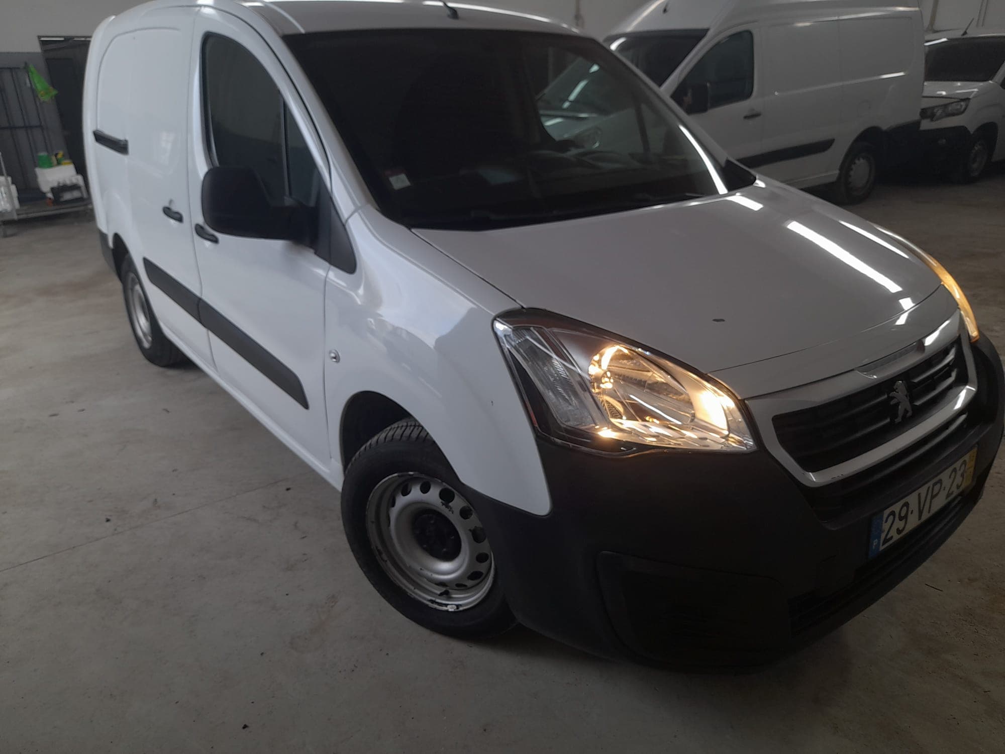 Peugeot Partner · Ano 2018 — imagen 1