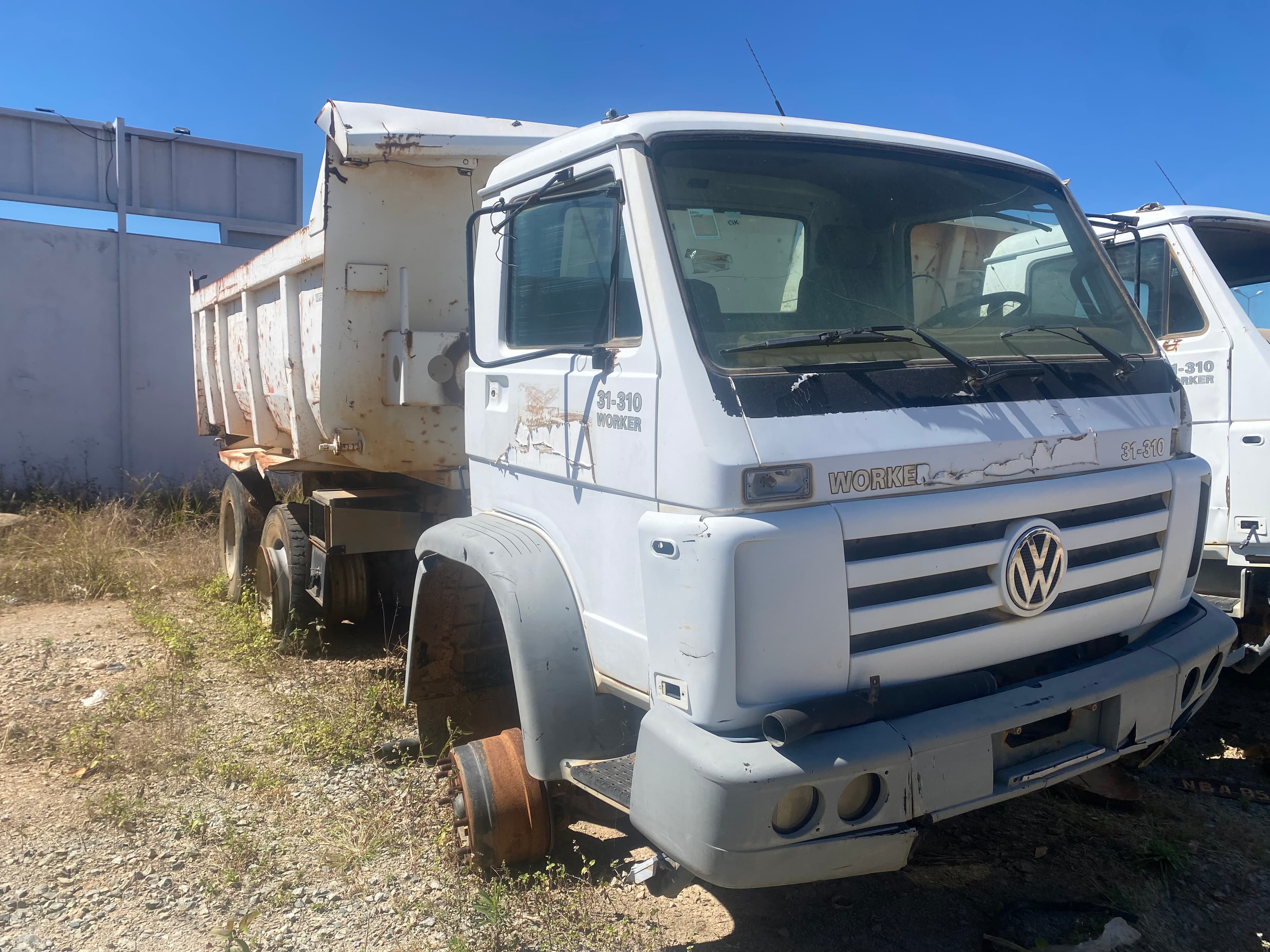 Camião Basculante VOLKSWAGEN Worker 31-310 — imagem 3