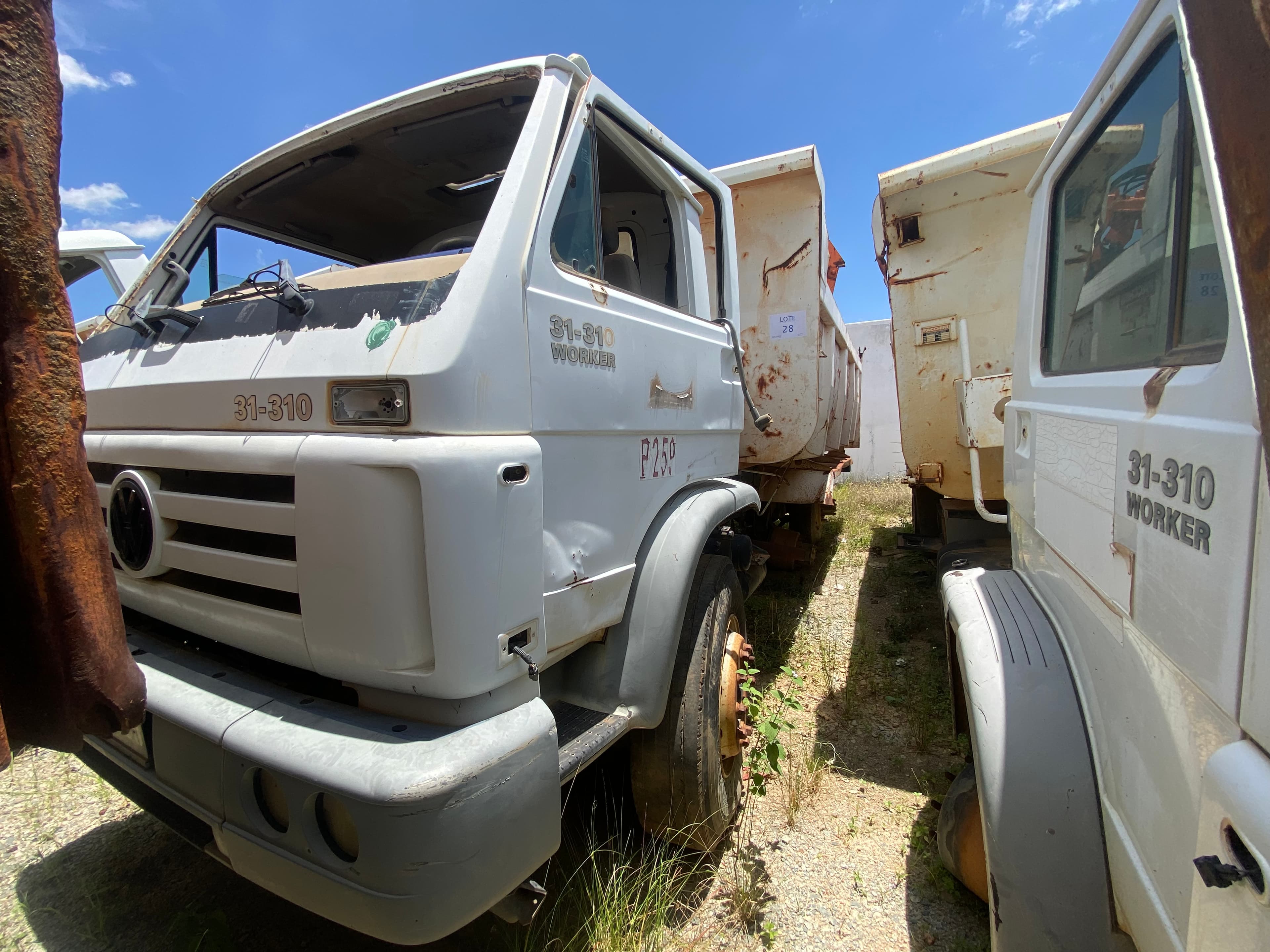 Camión Basculante VOLKSWAGEN Worker 31-310