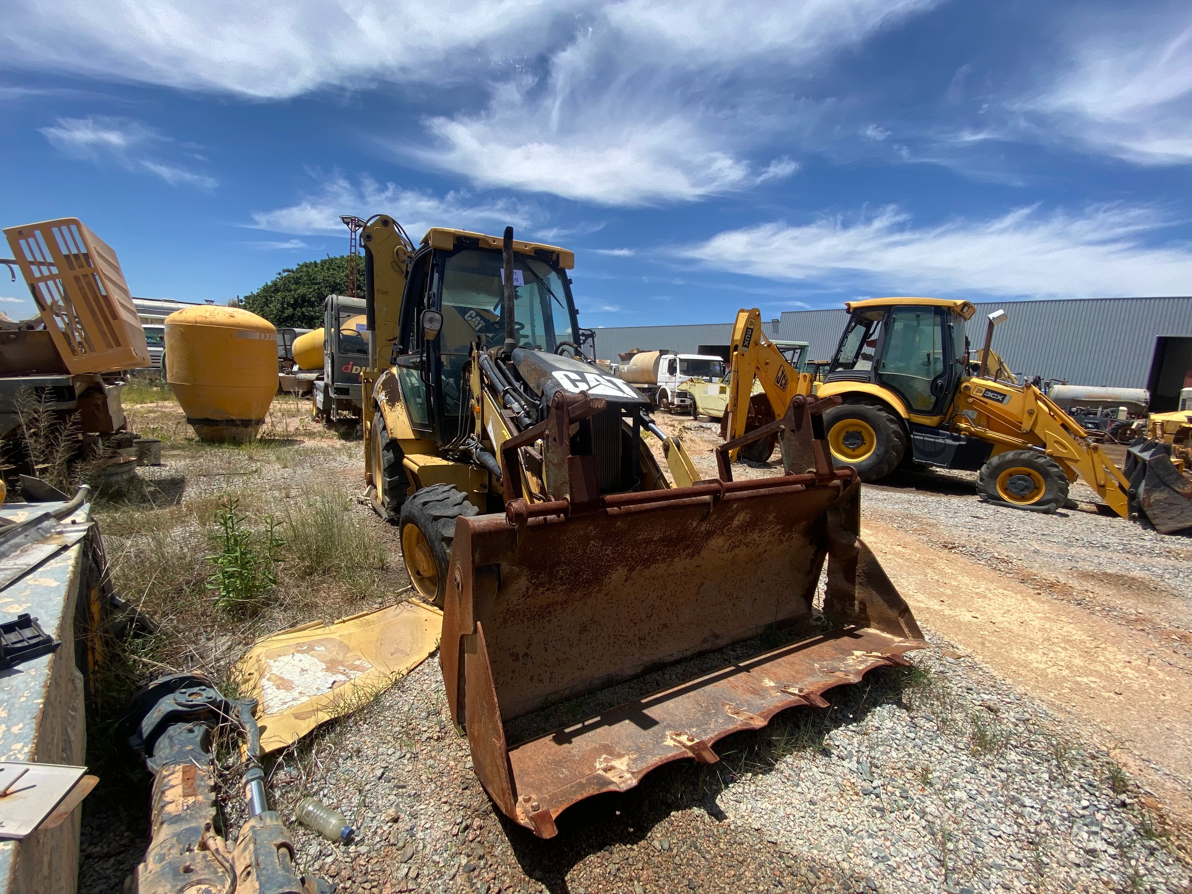 Retroescavadora CATERPILAR 428 E — imagem 2