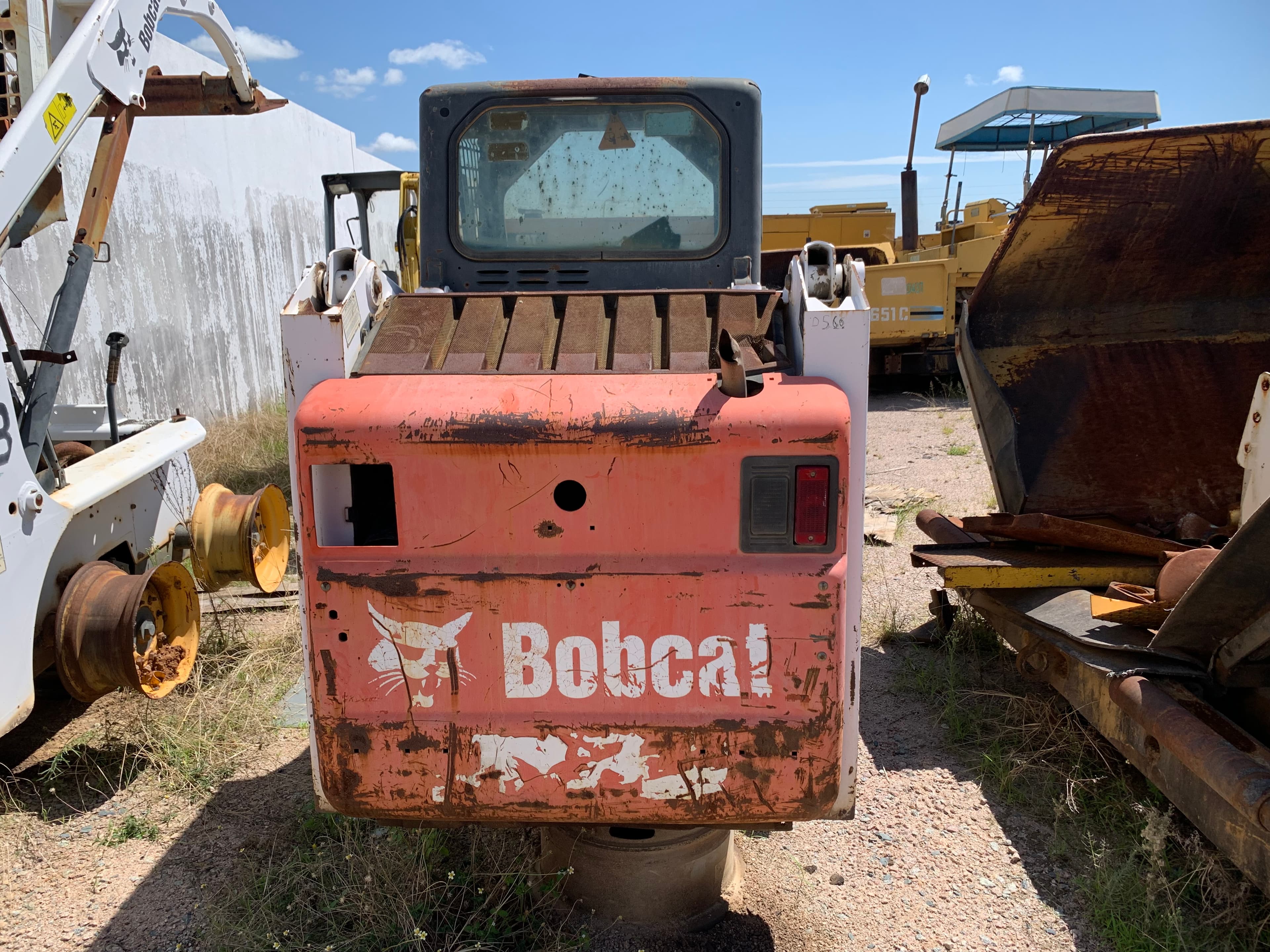 Mini Pá Carregadora Bob Cat S130B — imagen 2