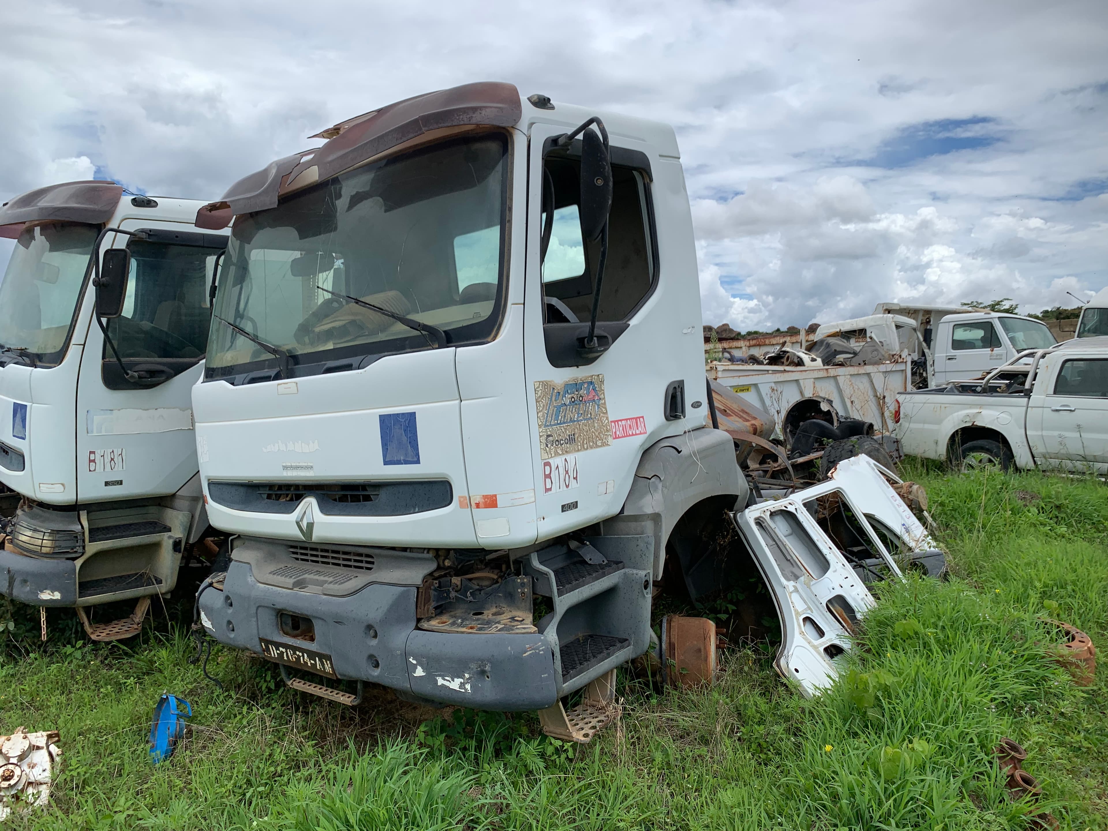 Camião Trator (Cavalo Mecânico) RENAULT 400 Kerax — imagen 2