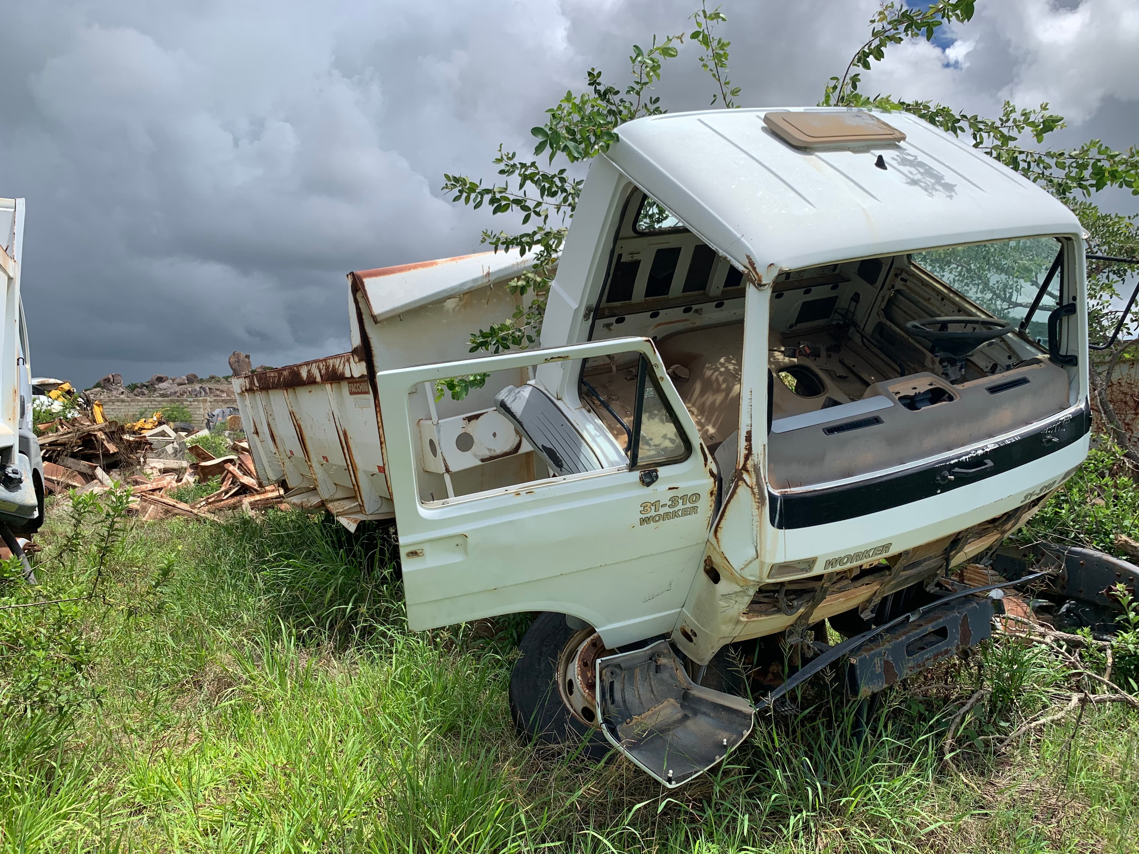 Camião Basculante VOLKSWAGEN Worker 31-310 (6) — image 4