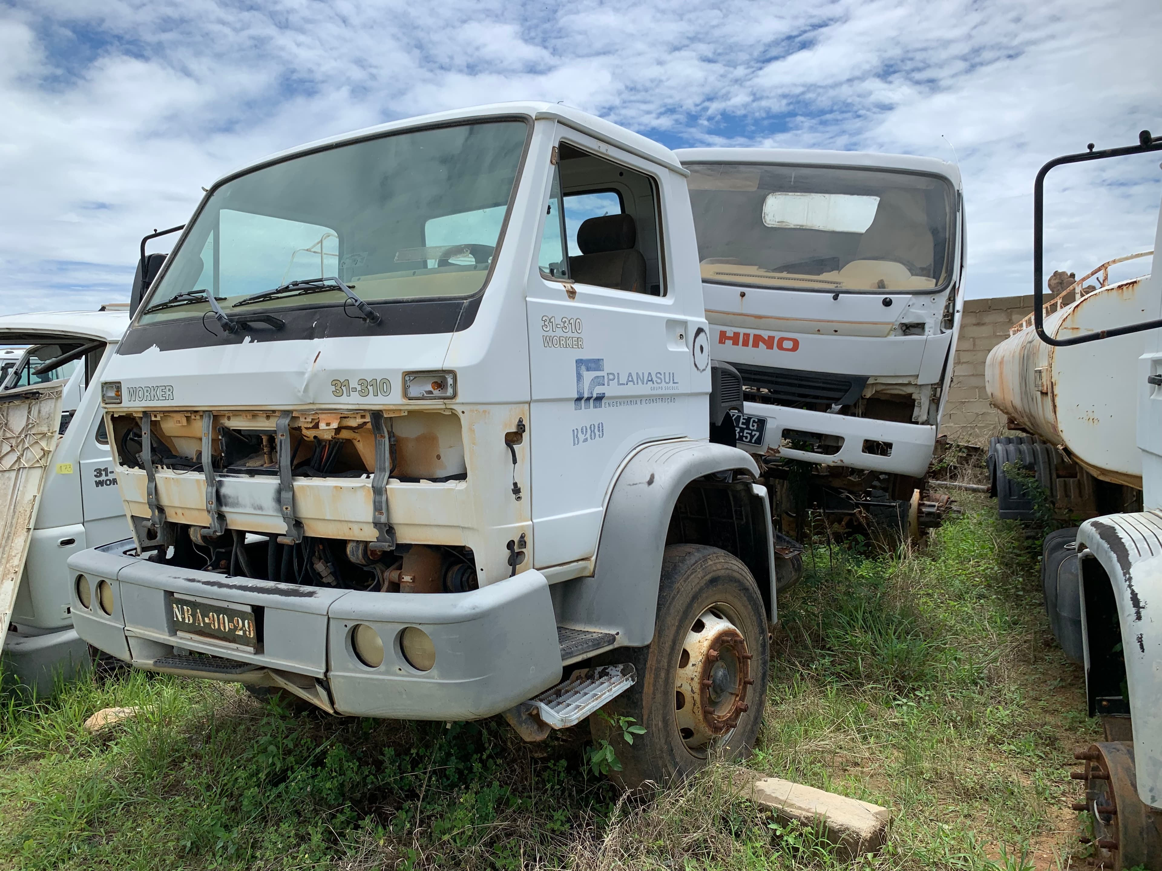 Tipper Truck VOLKSWAGEN Worker 31-310 — image 1