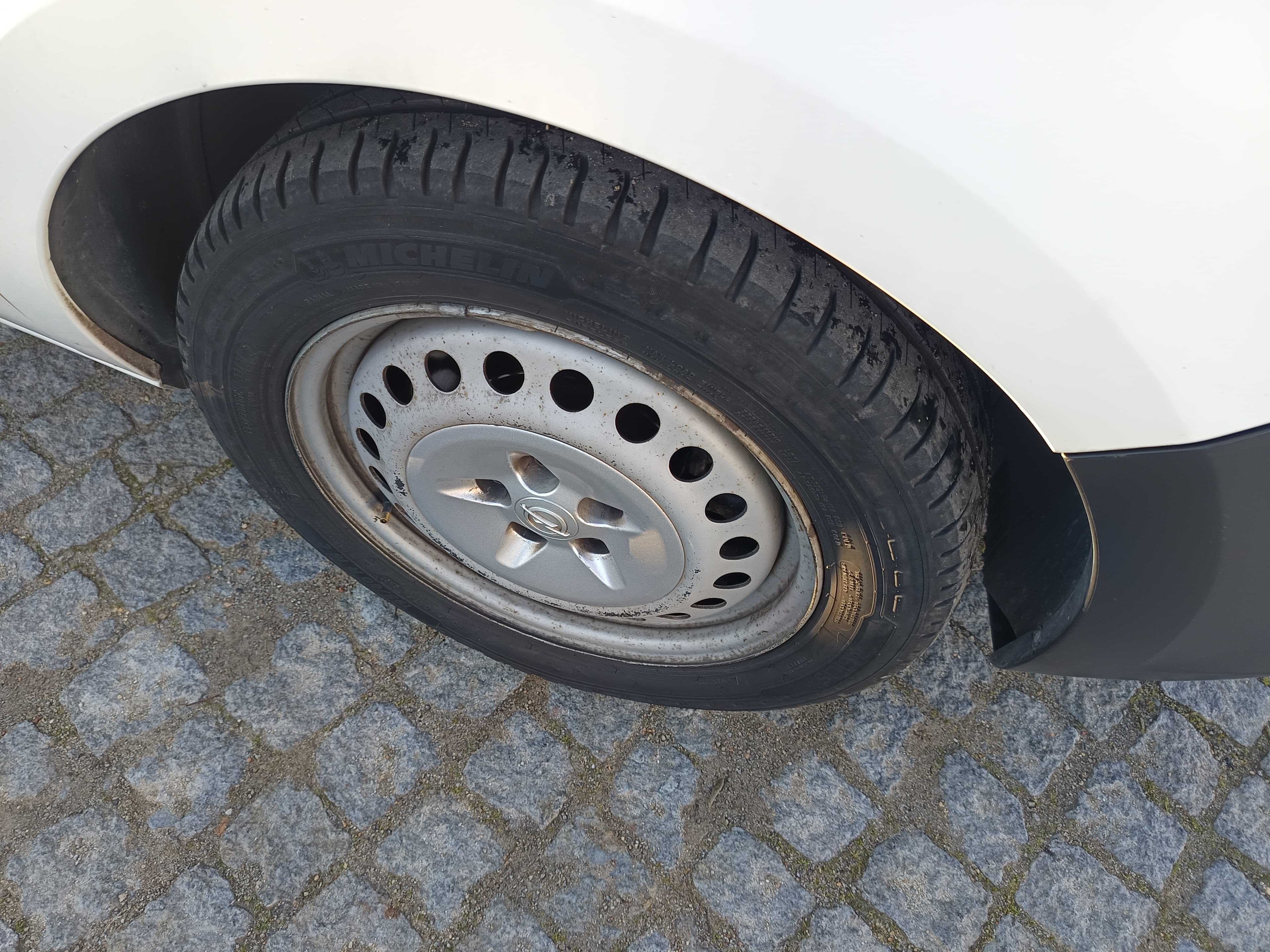 Opel Combo · Ano 2017 — image 7