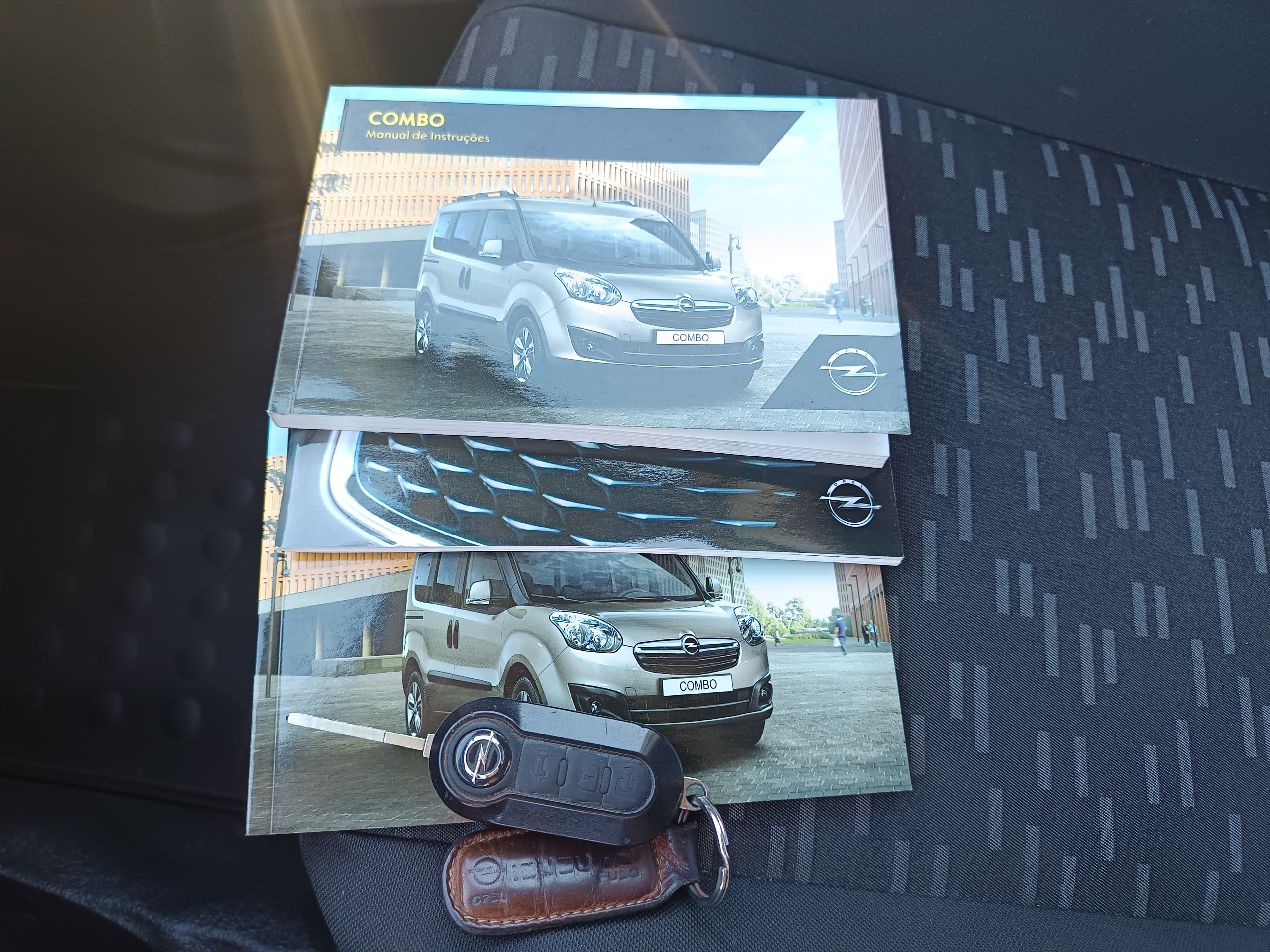 Opel Combo · Ano 2017 — image 50