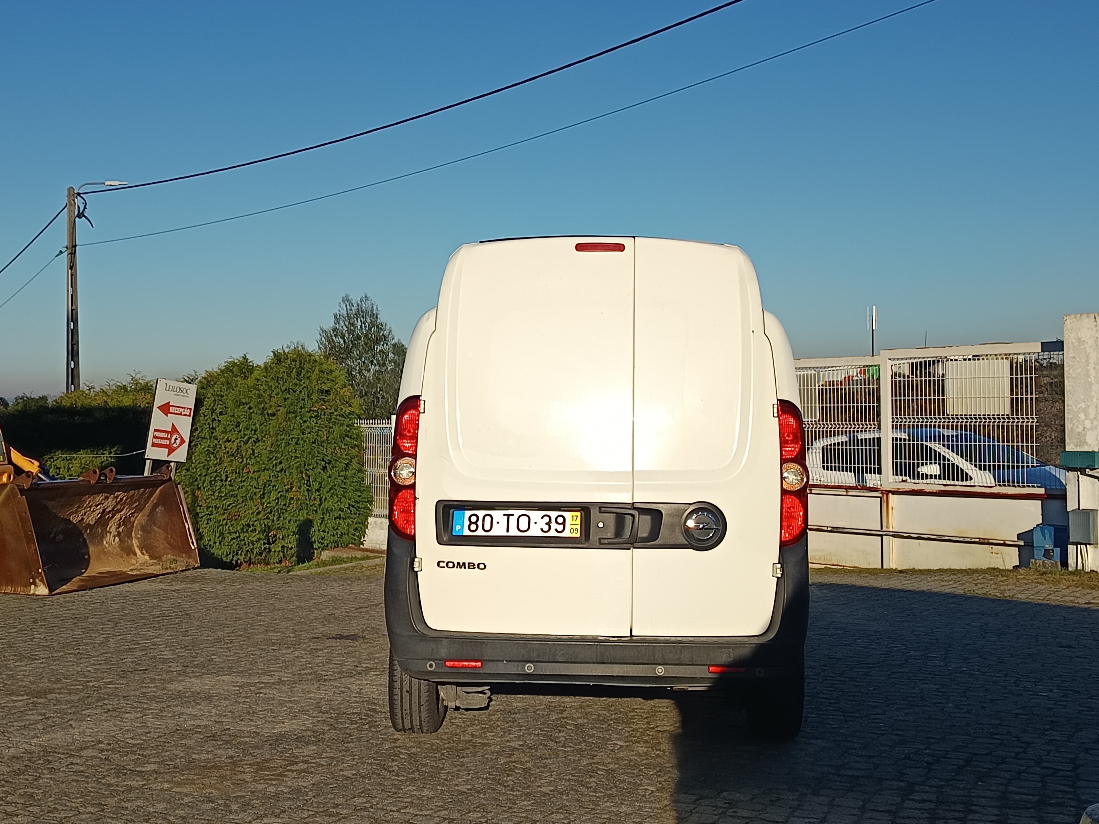 Opel Combo · Ano 2017 — image 5