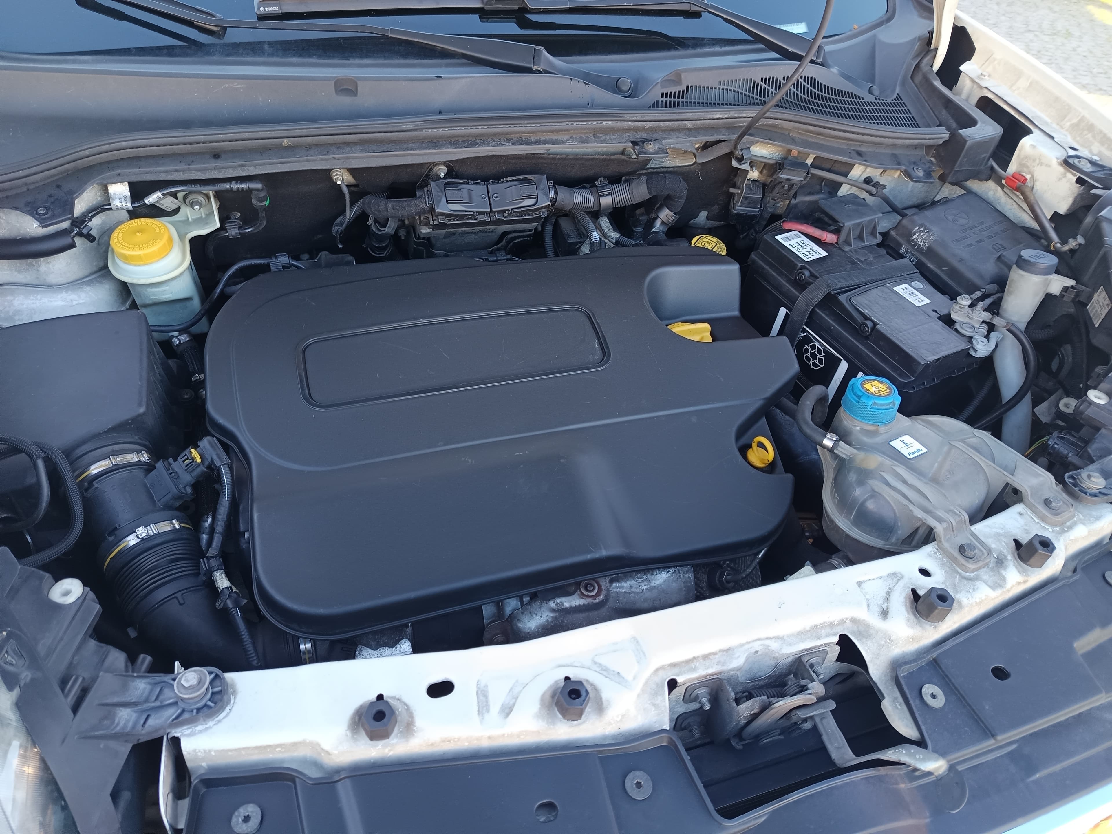 Opel Combo · Ano 2017 — image 16