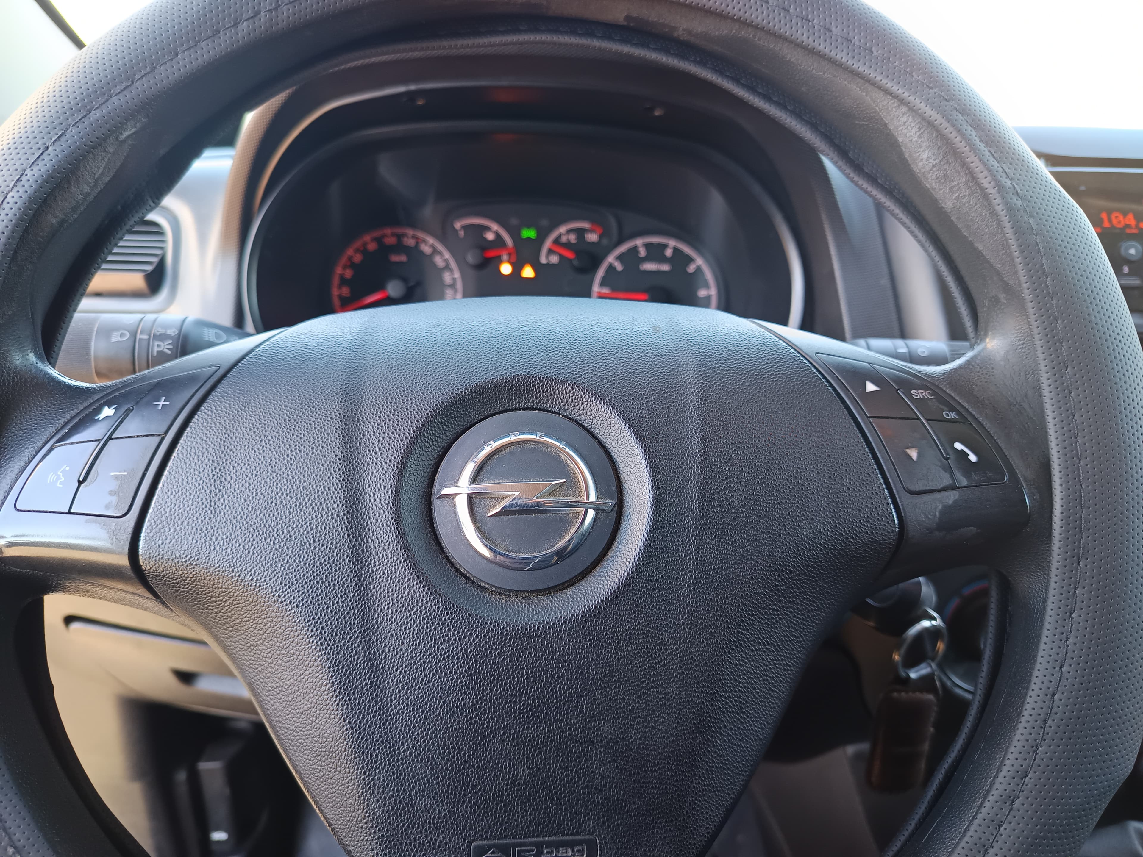 Opel Combo · Ano 2017 — image 46