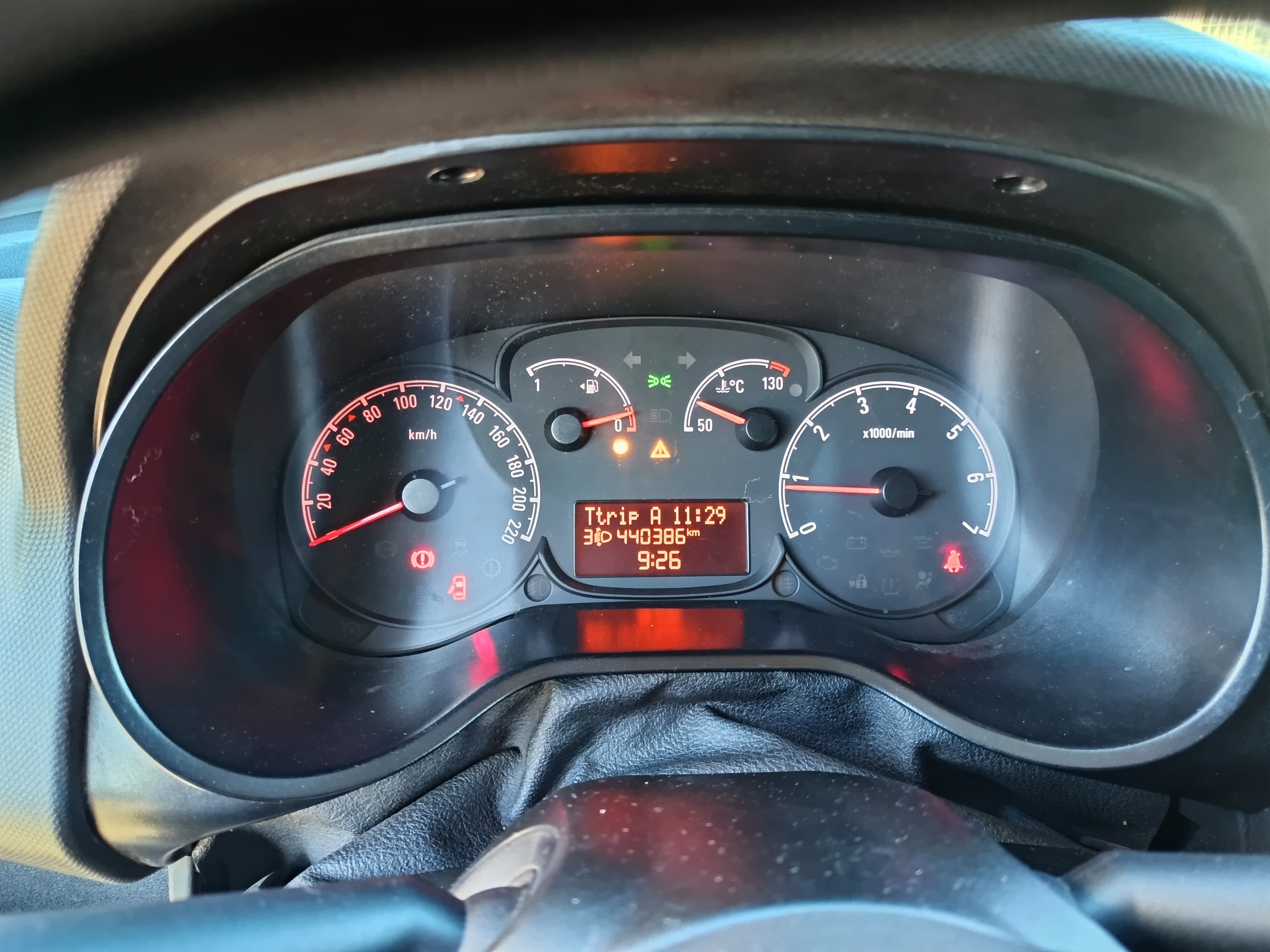 Opel Combo · Ano 2017 — image 47