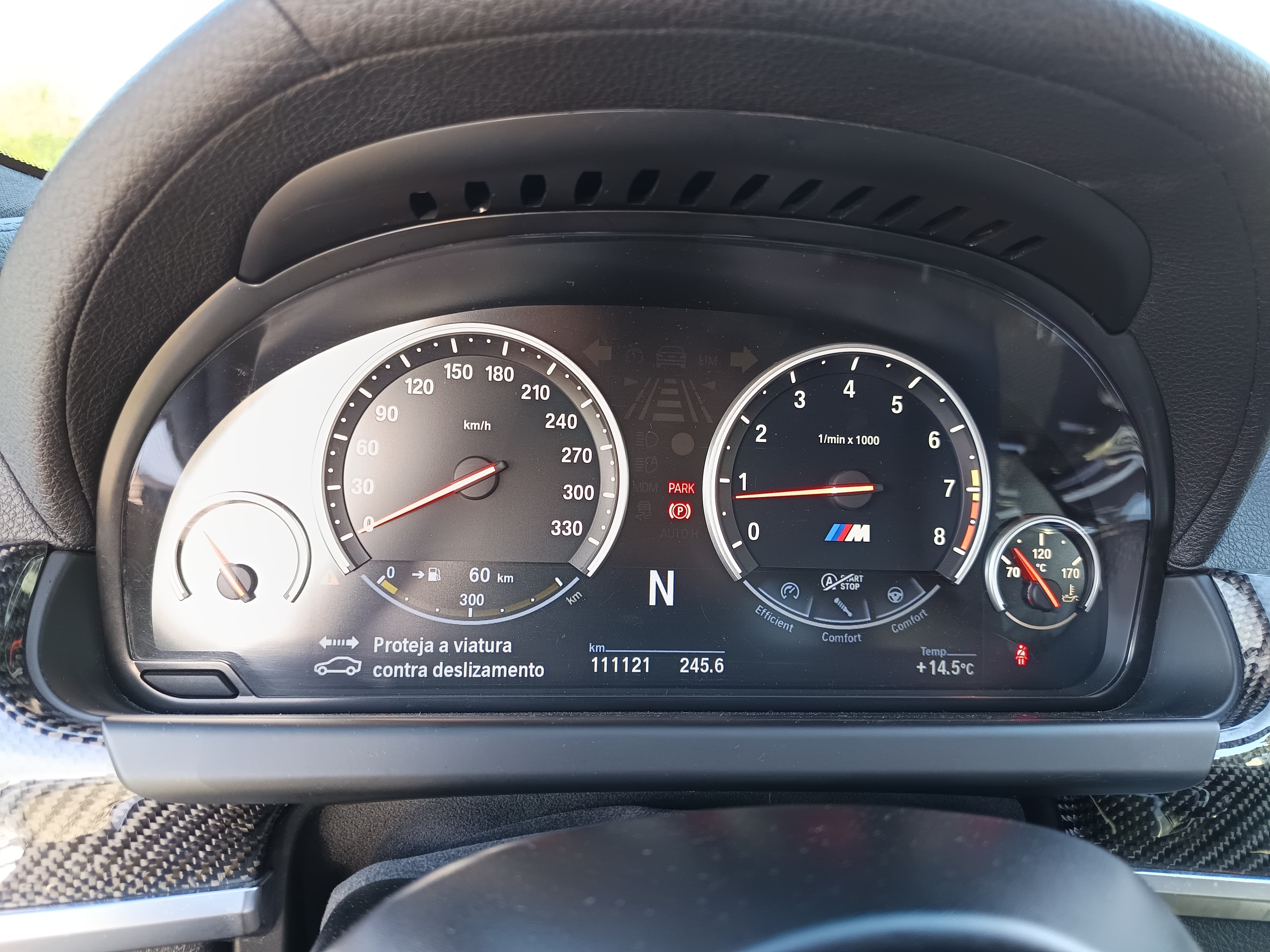 BMW M6 · Ano 2012 — image 39