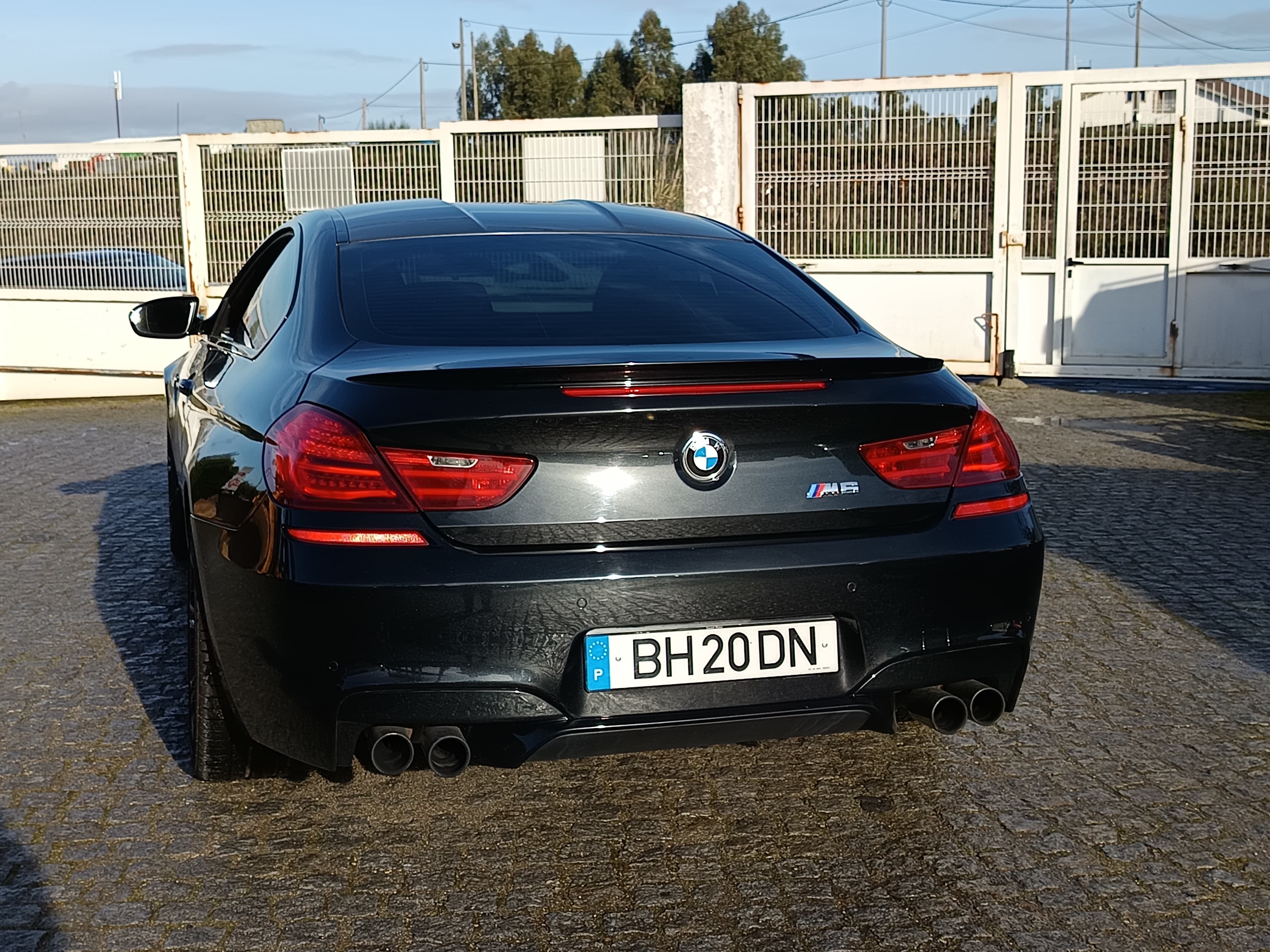 BMW M6 · Ano 2012 — image 6