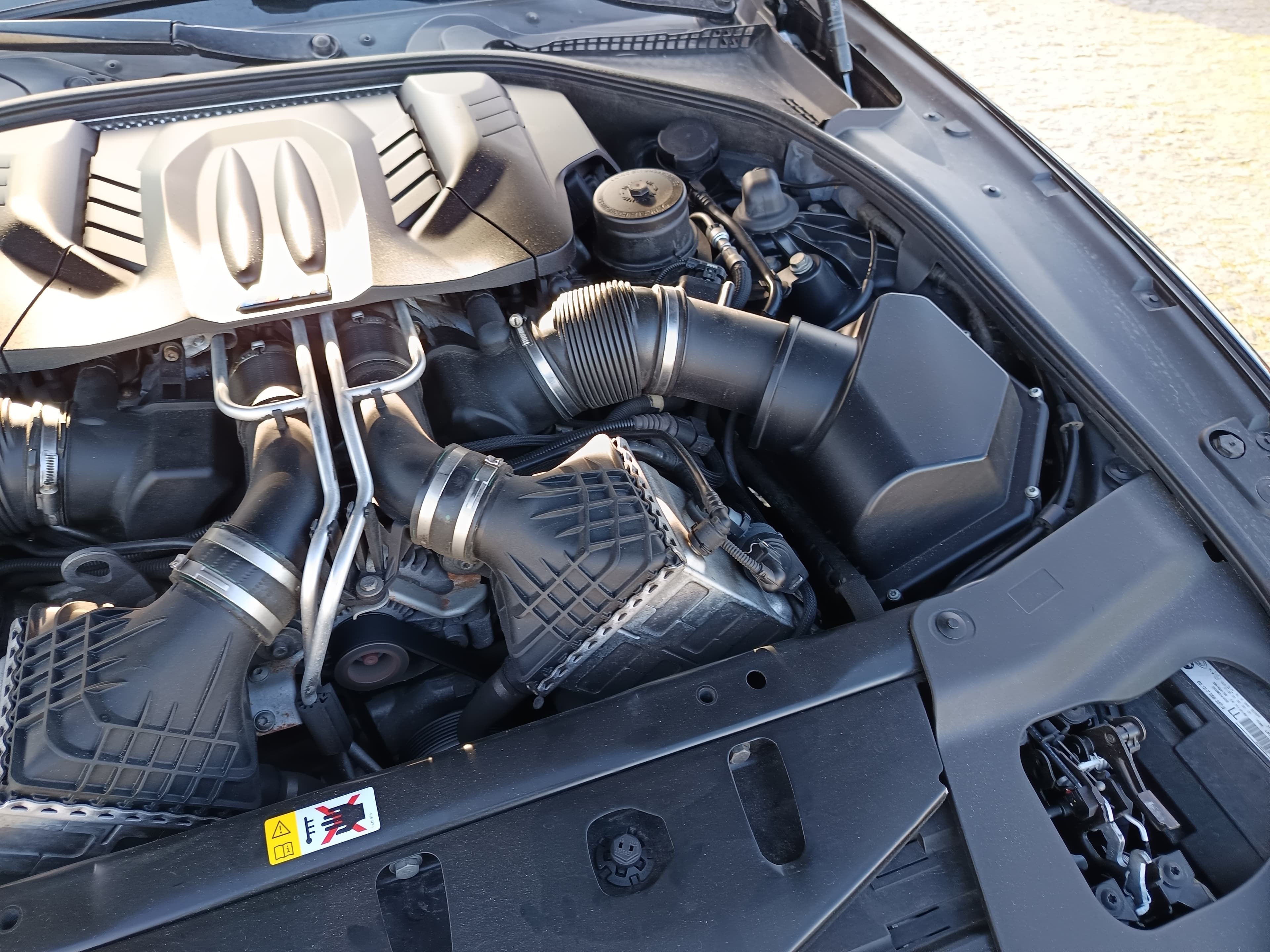 BMW M6 · Ano 2012 — image 18