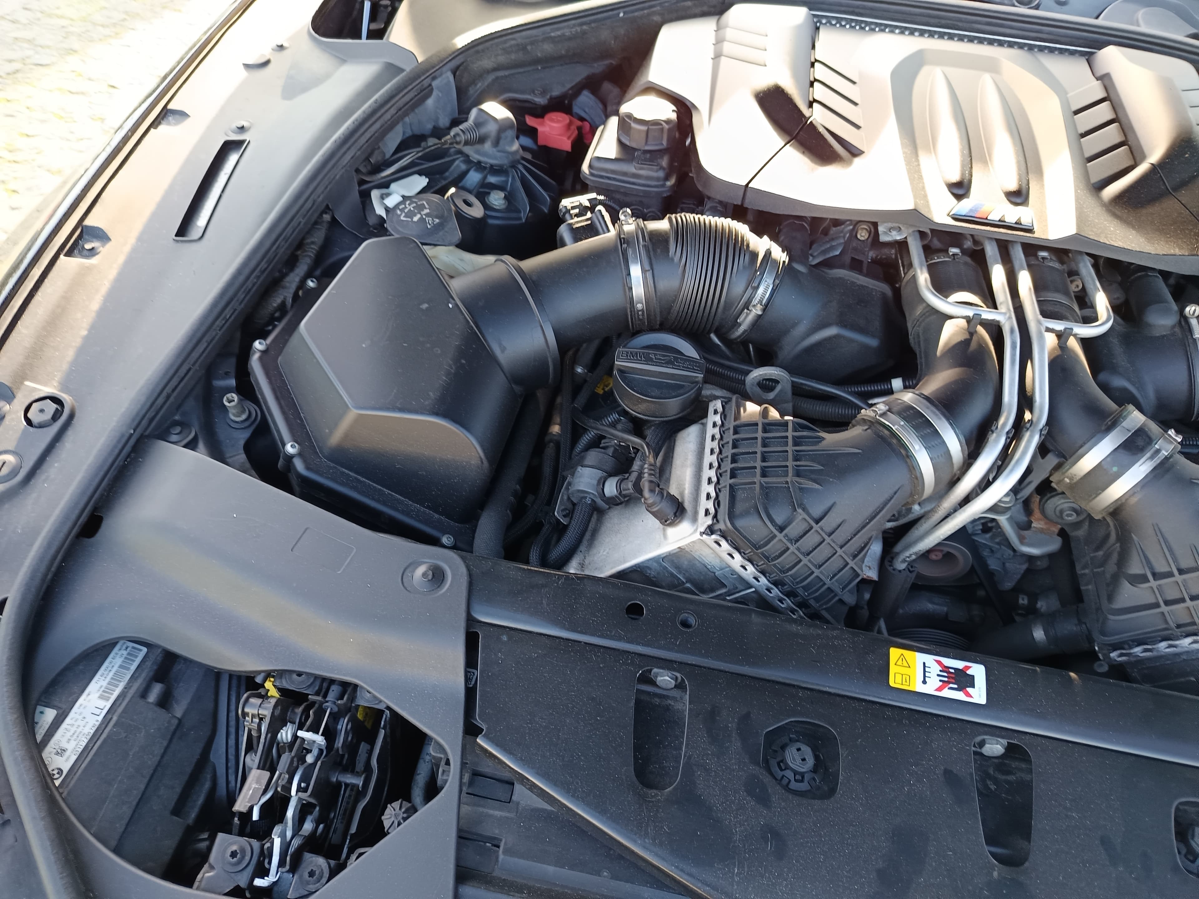 BMW M6 · Ano 2012 — image 17